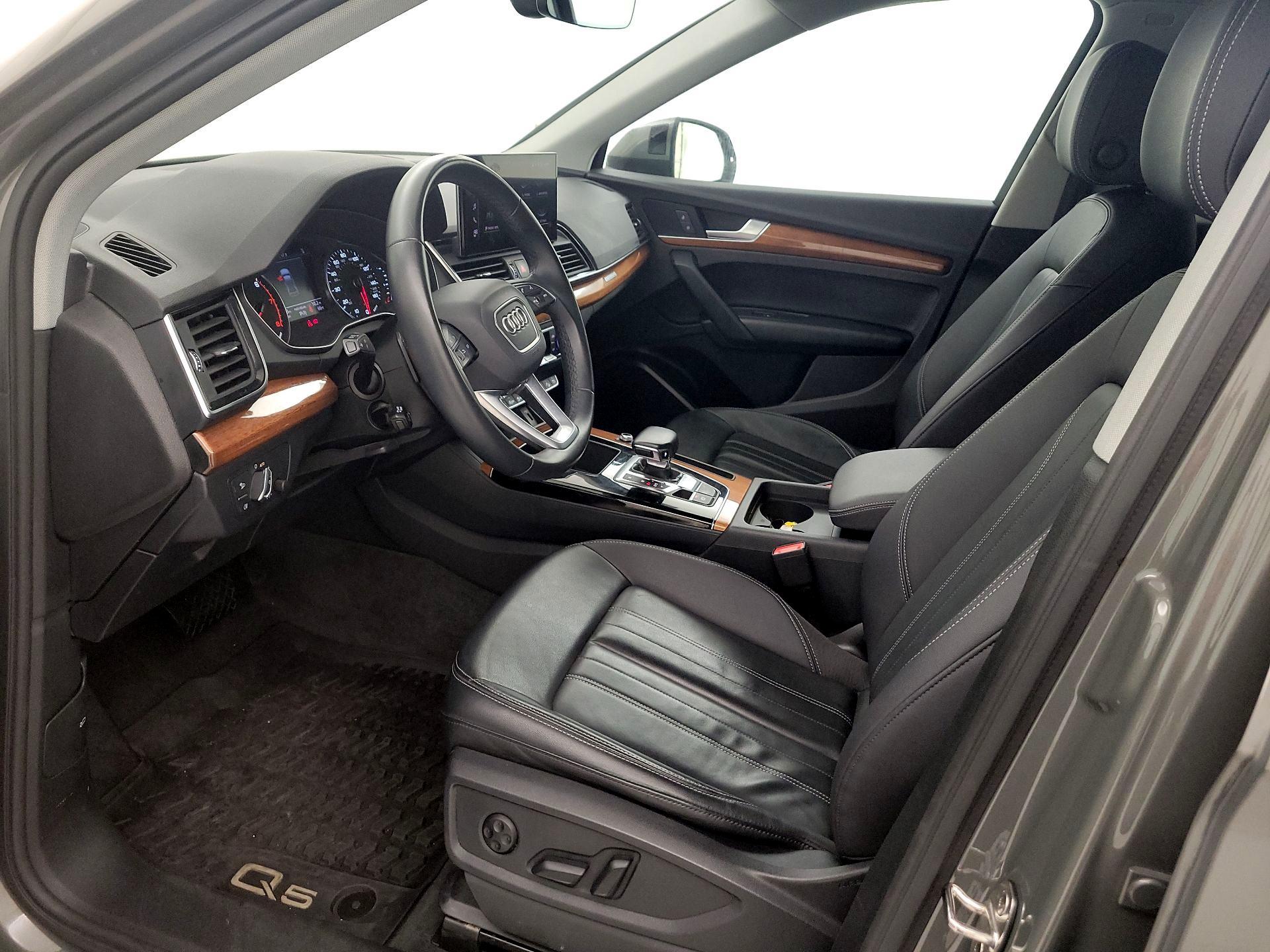 Thumbnail: 2023 Audi Q5 - 11