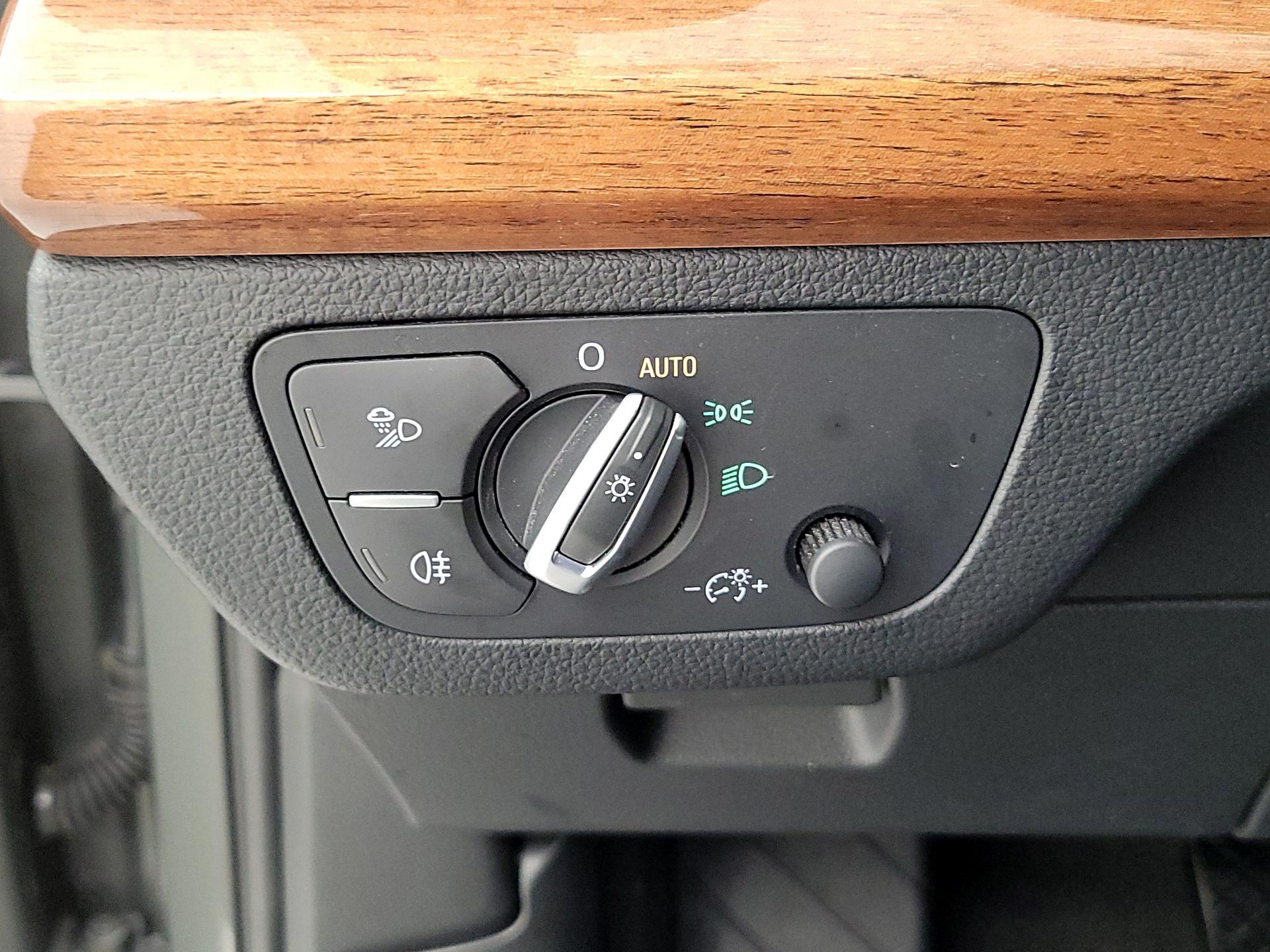 Thumbnail: 2023 Audi Q5 - 13