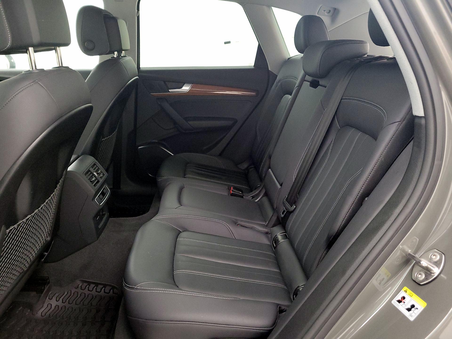 Thumbnail: 2023 Audi Q5 - 19