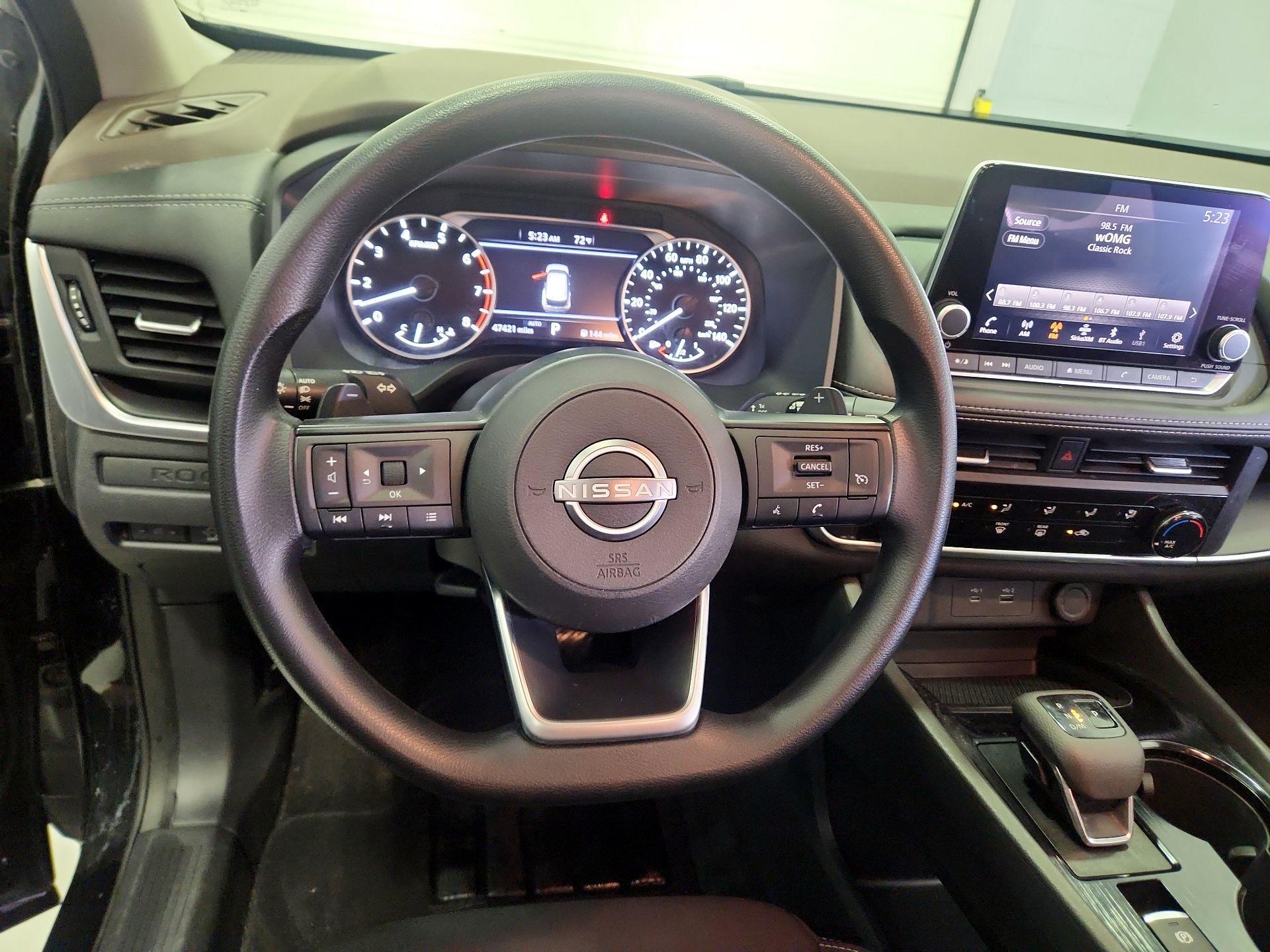 Thumbnail: 2023 Nissan Rogue - 10