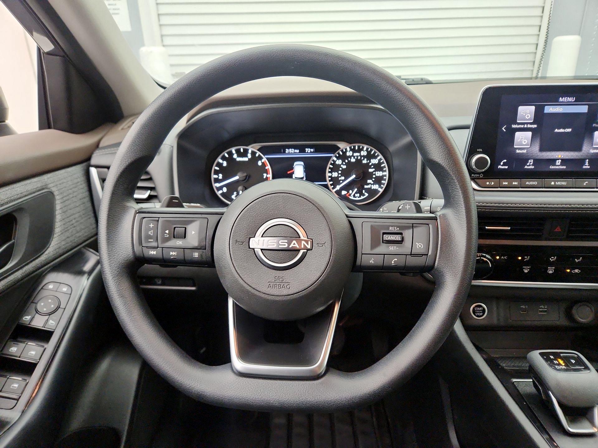 Thumbnail: 2023 Nissan Rogue - 10