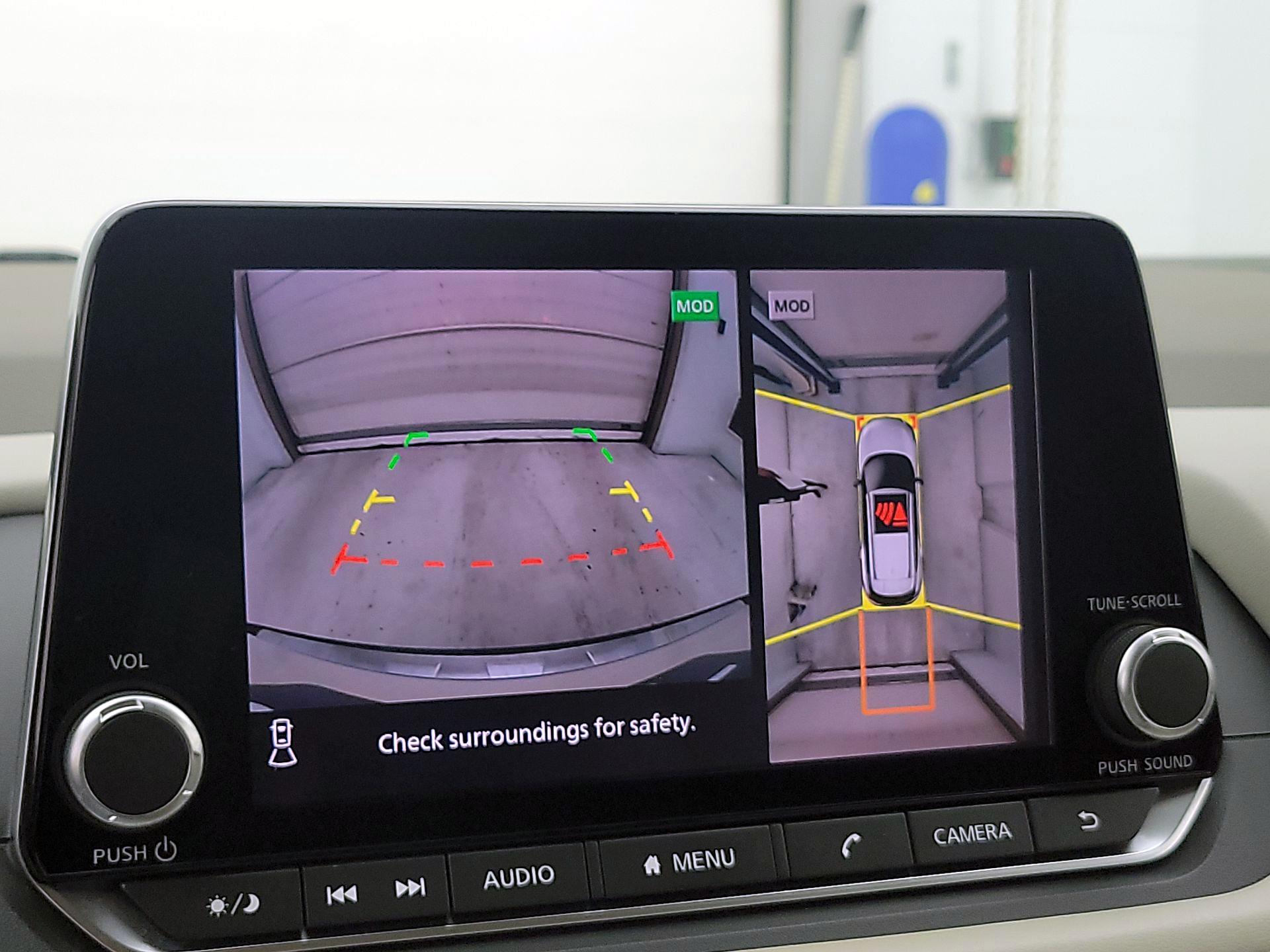 Thumbnail: 2023 Nissan Rogue - 14