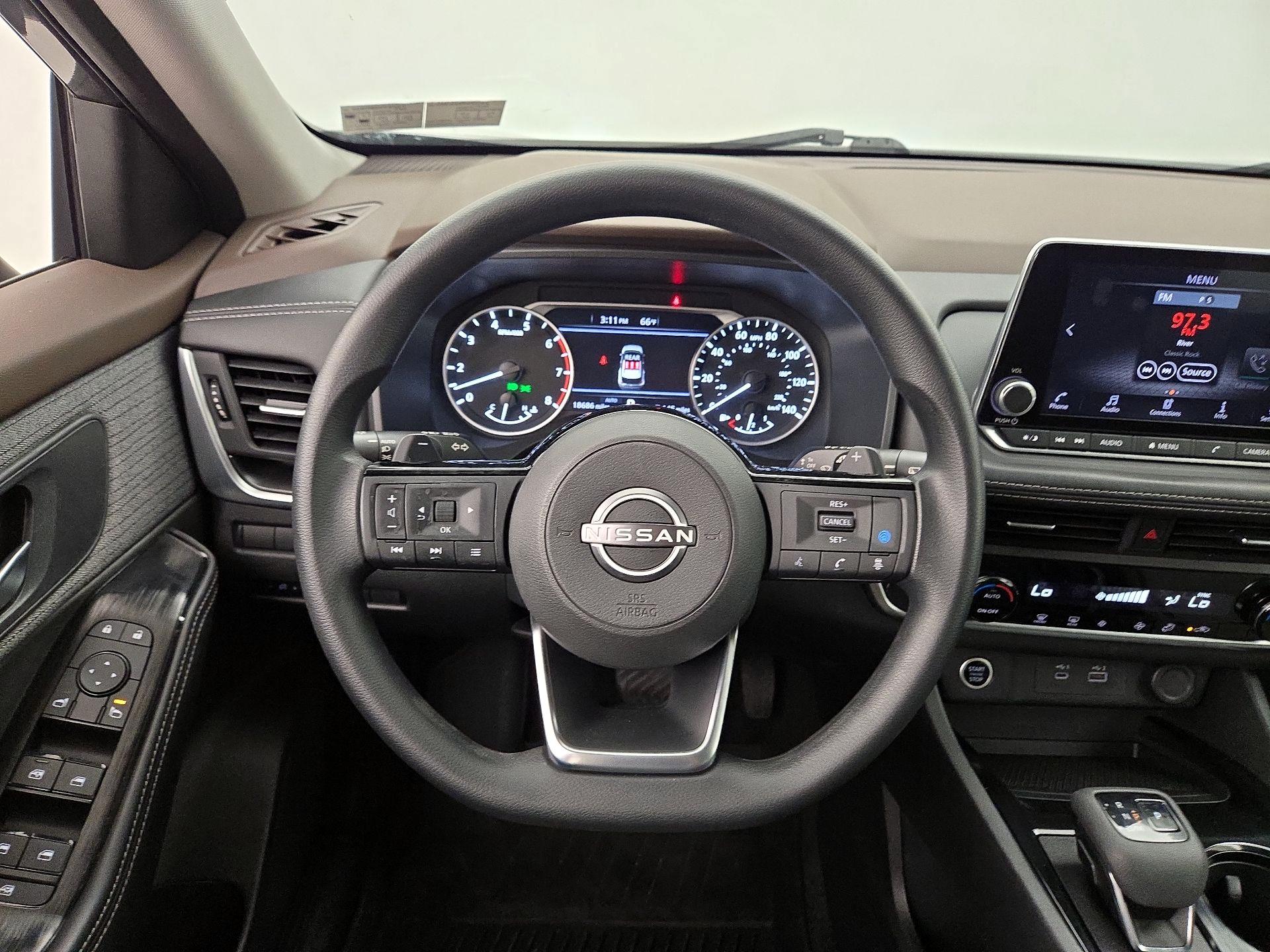 Thumbnail: 2023 Nissan Rogue - 10