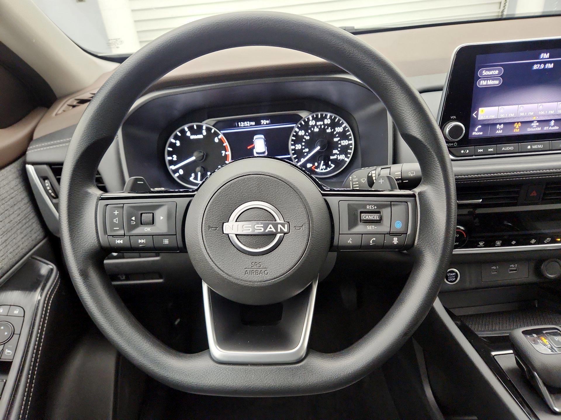 Thumbnail: 2023 Nissan Rogue - 10