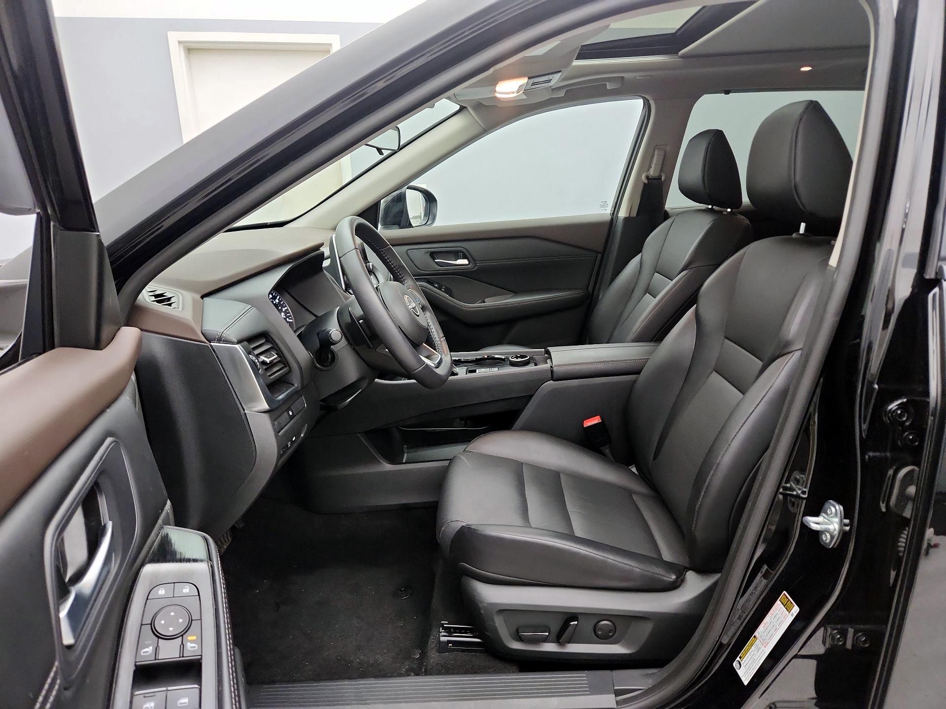 Thumbnail: 2023 Nissan Rogue - 11