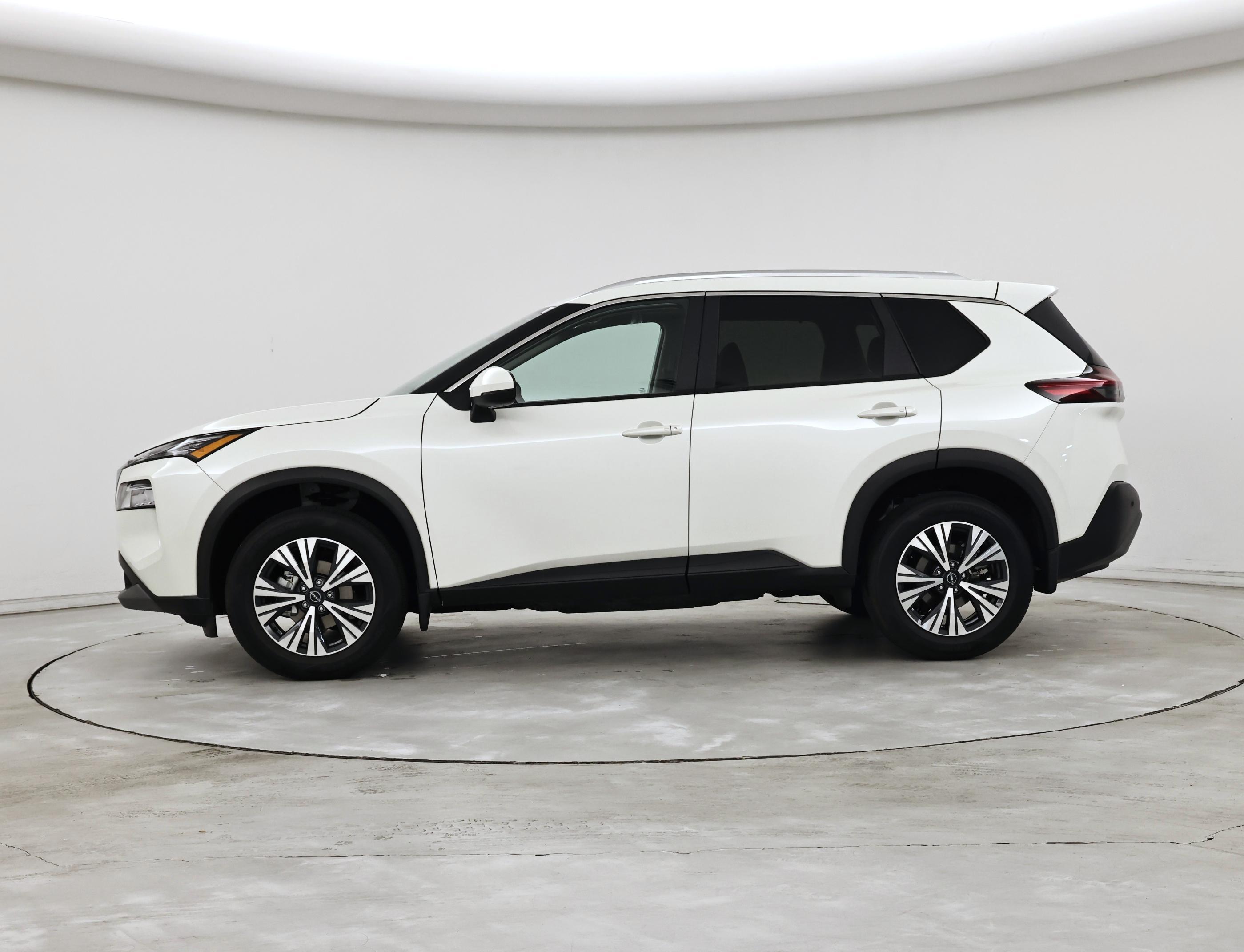 Thumbnail: 2023 Nissan Rogue - 3