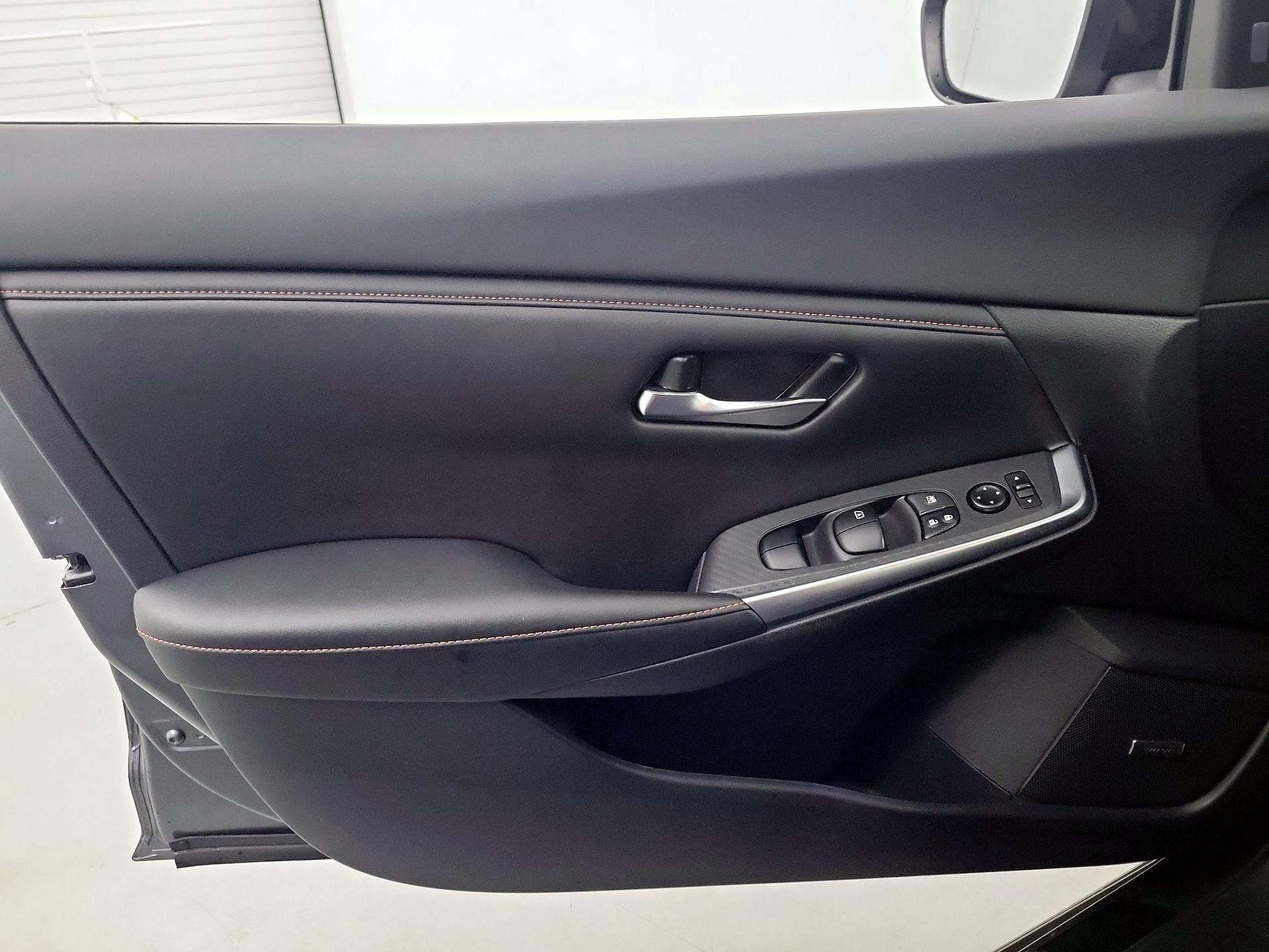 Thumbnail: 2023 Nissan Sentra - 12