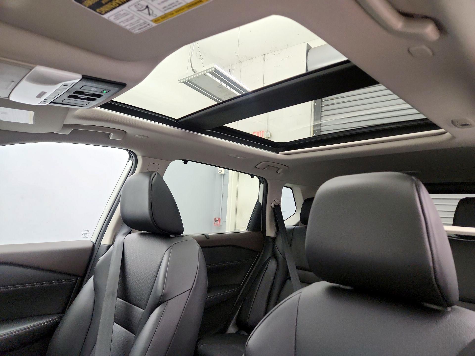 Thumbnail: 2023 Nissan Rogue - 19