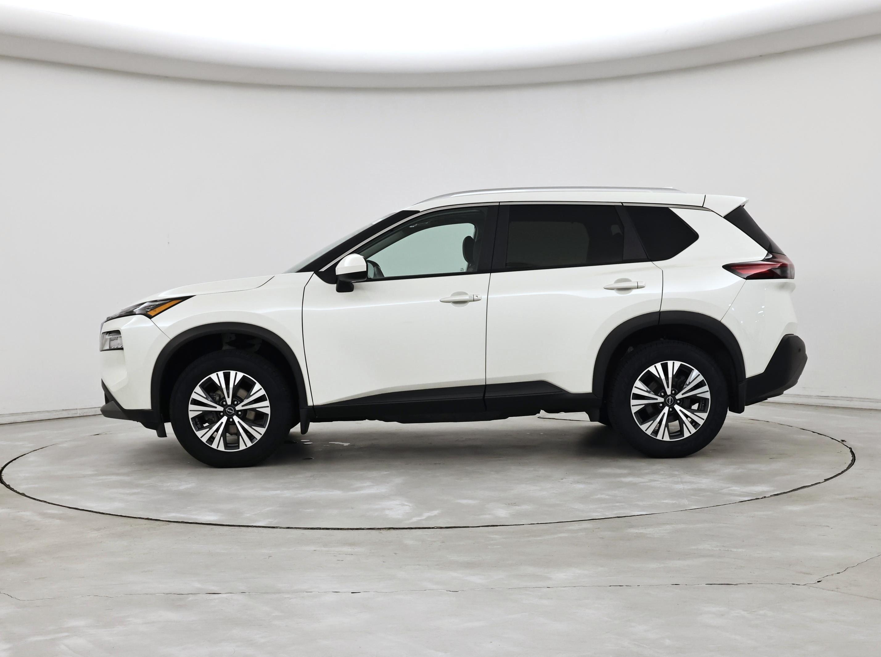 Thumbnail: 2023 Nissan Rogue - 3