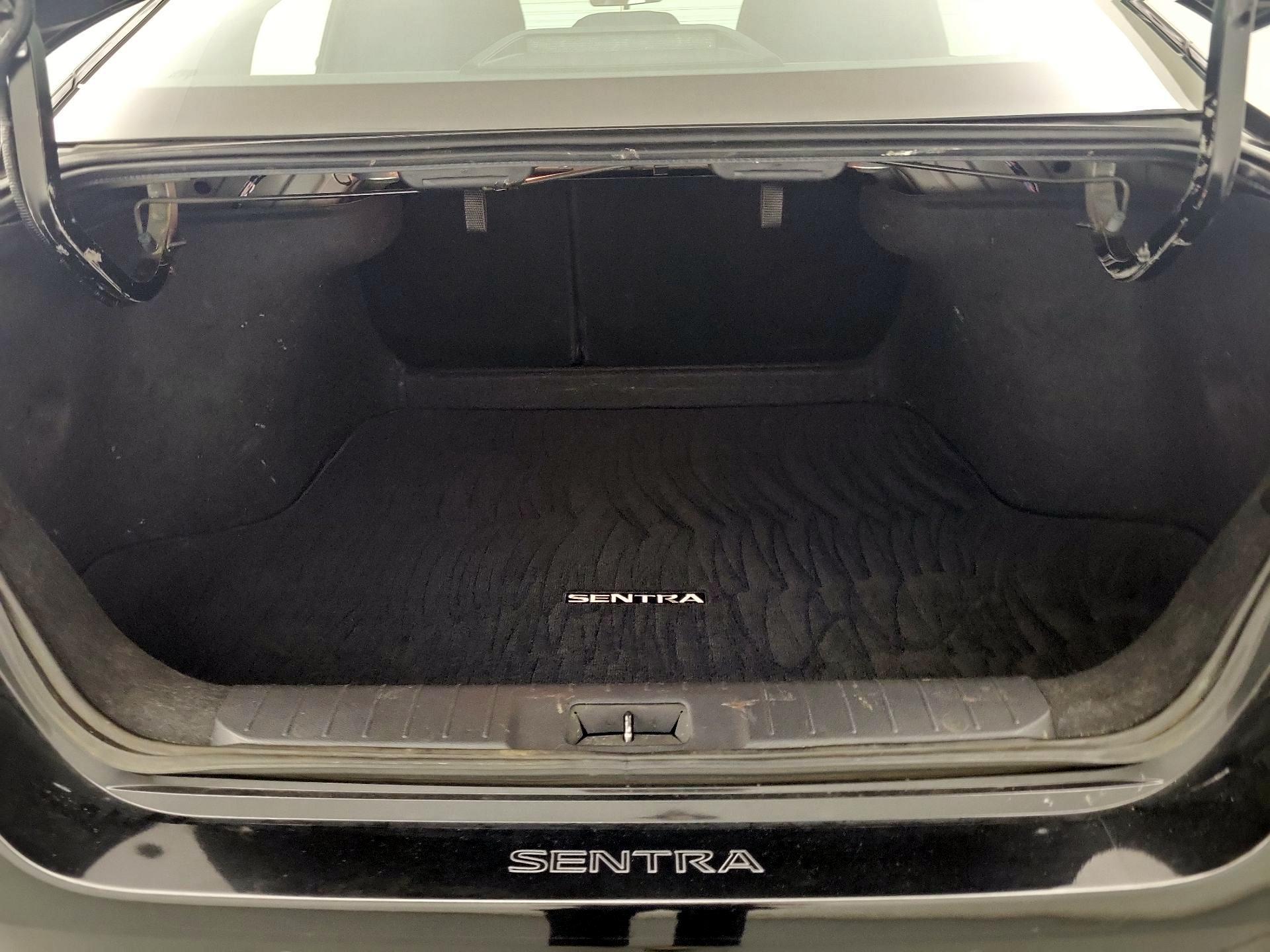 Thumbnail: 2023 Nissan Sentra - 20