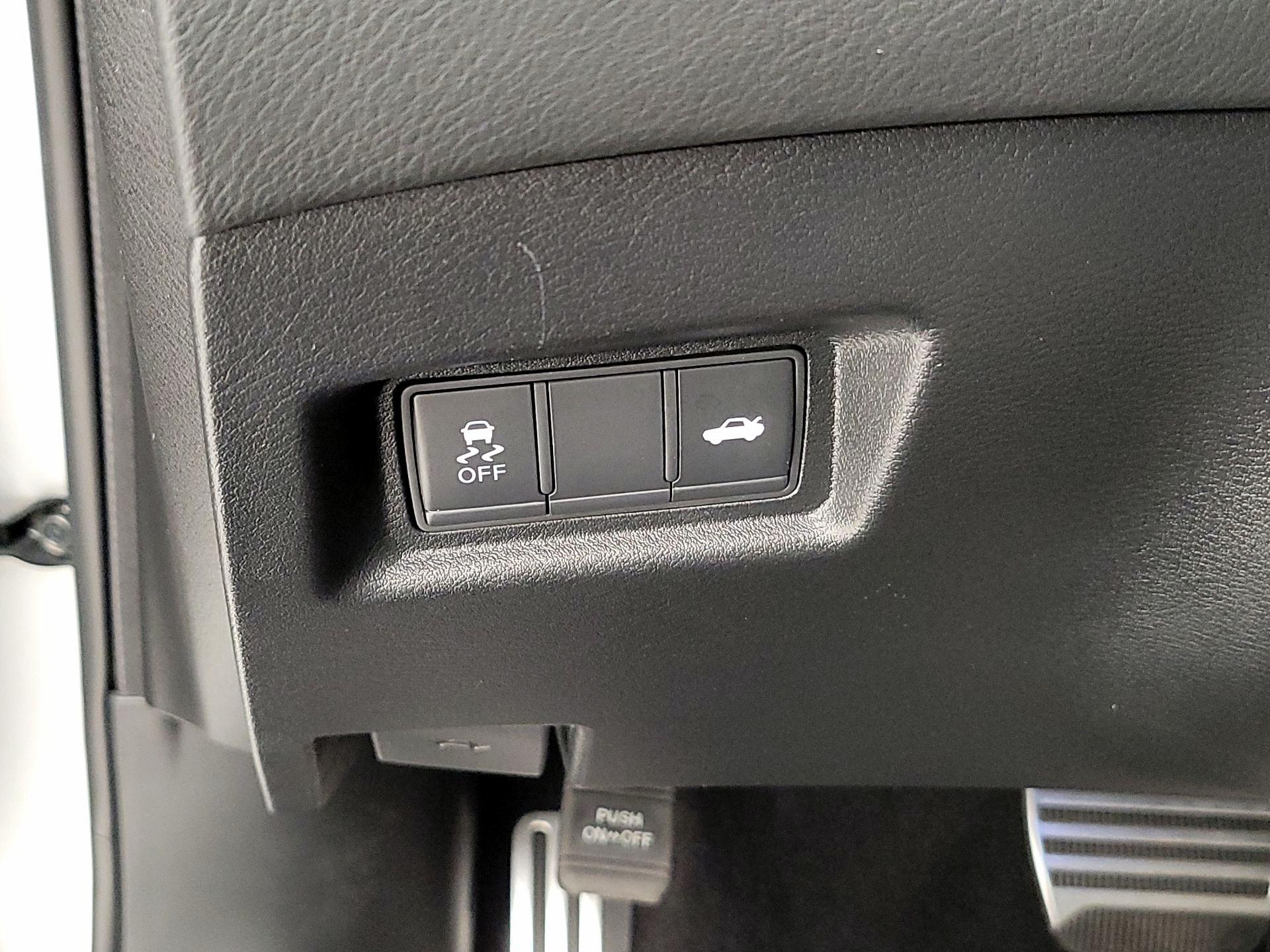 Thumbnail: 2020 INFINITI  - 13