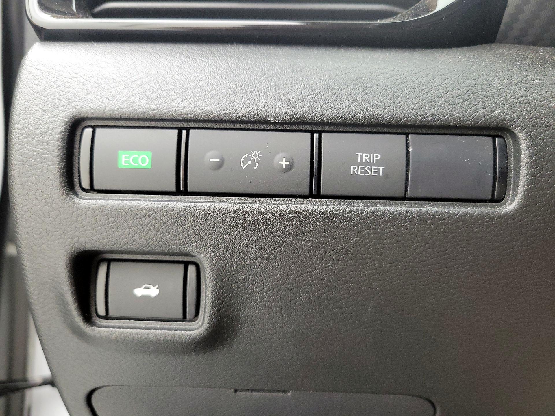 Thumbnail: 2023 Nissan Sentra - 13