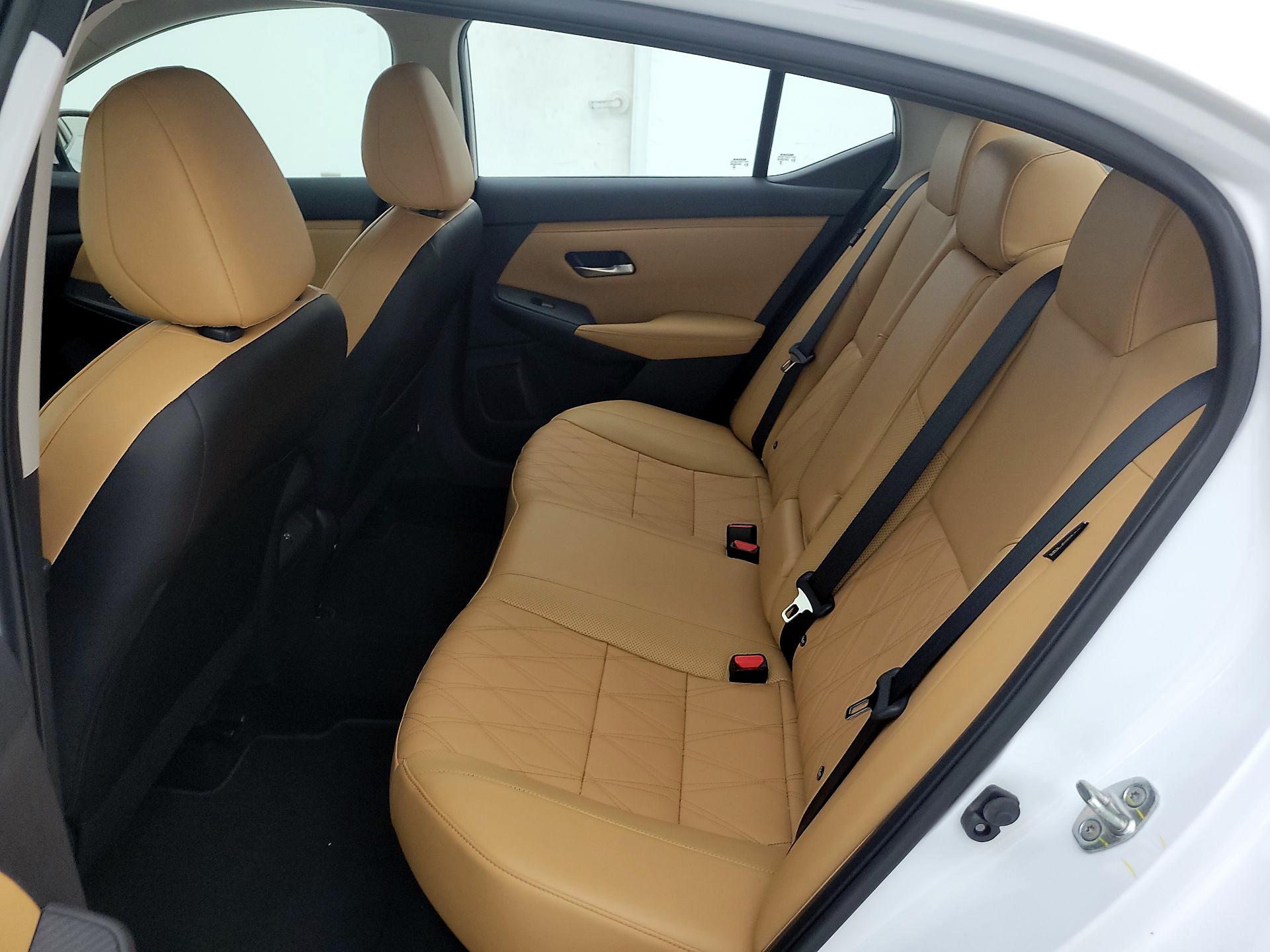 Thumbnail: 2023 Nissan Sentra - 20