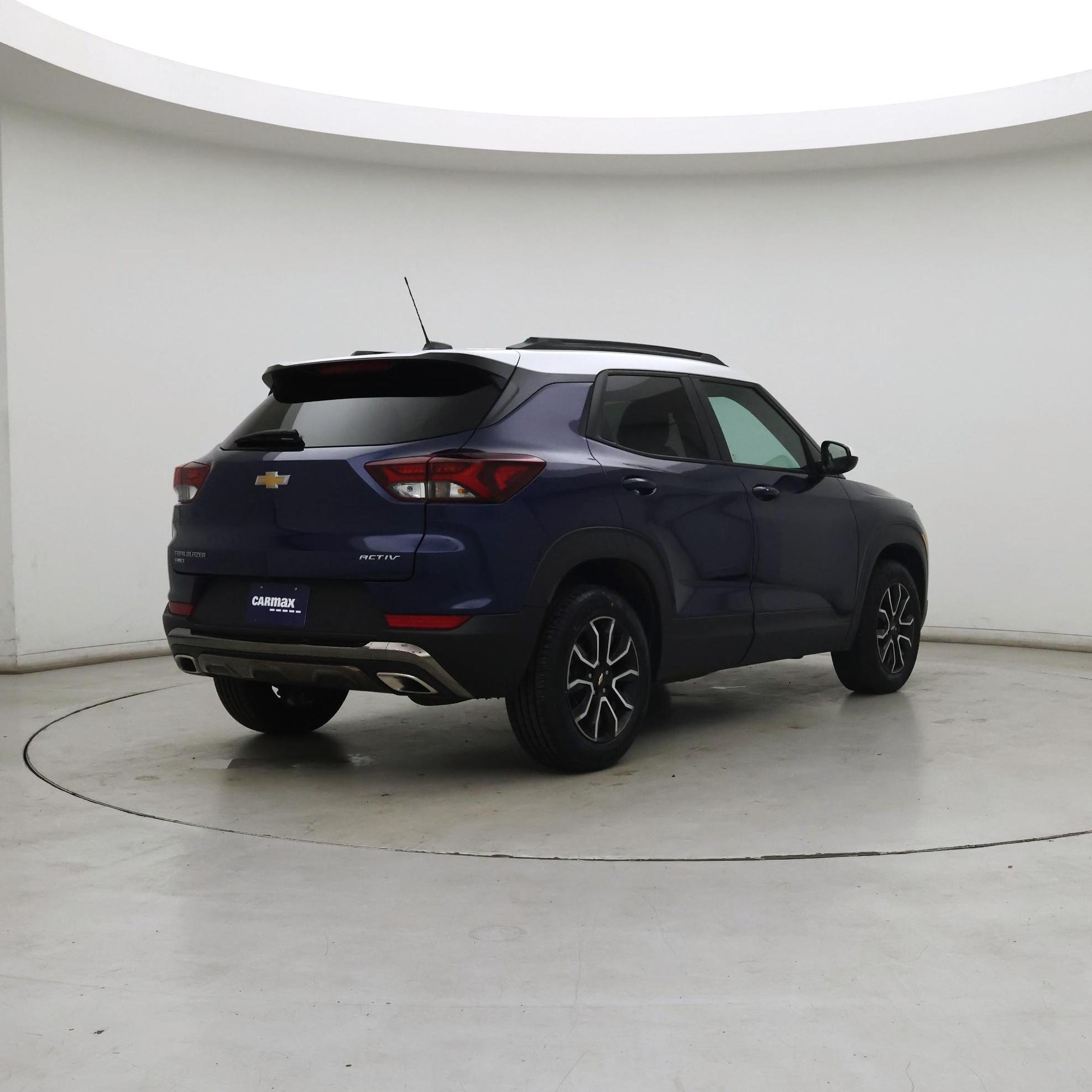 Thumbnail: 2023 Chevrolet TrailBlazer - 8