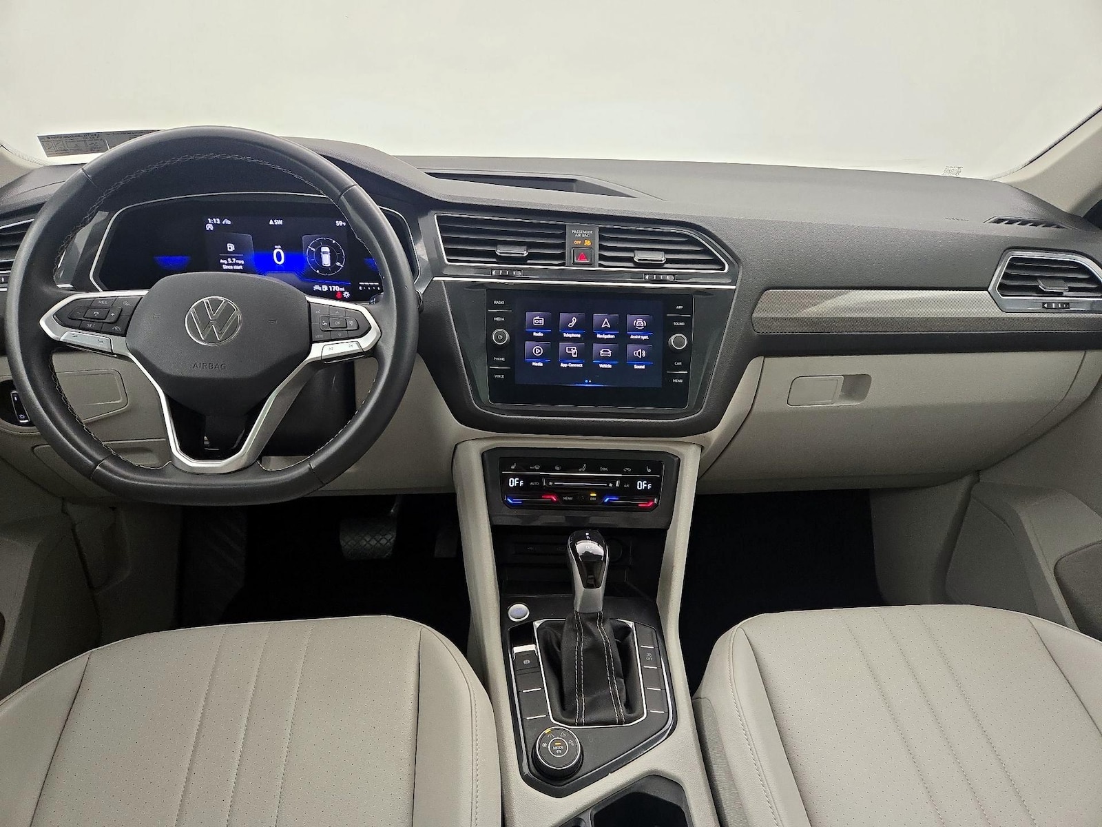 2022 Volkswagen Tiguan SE - Photo 10