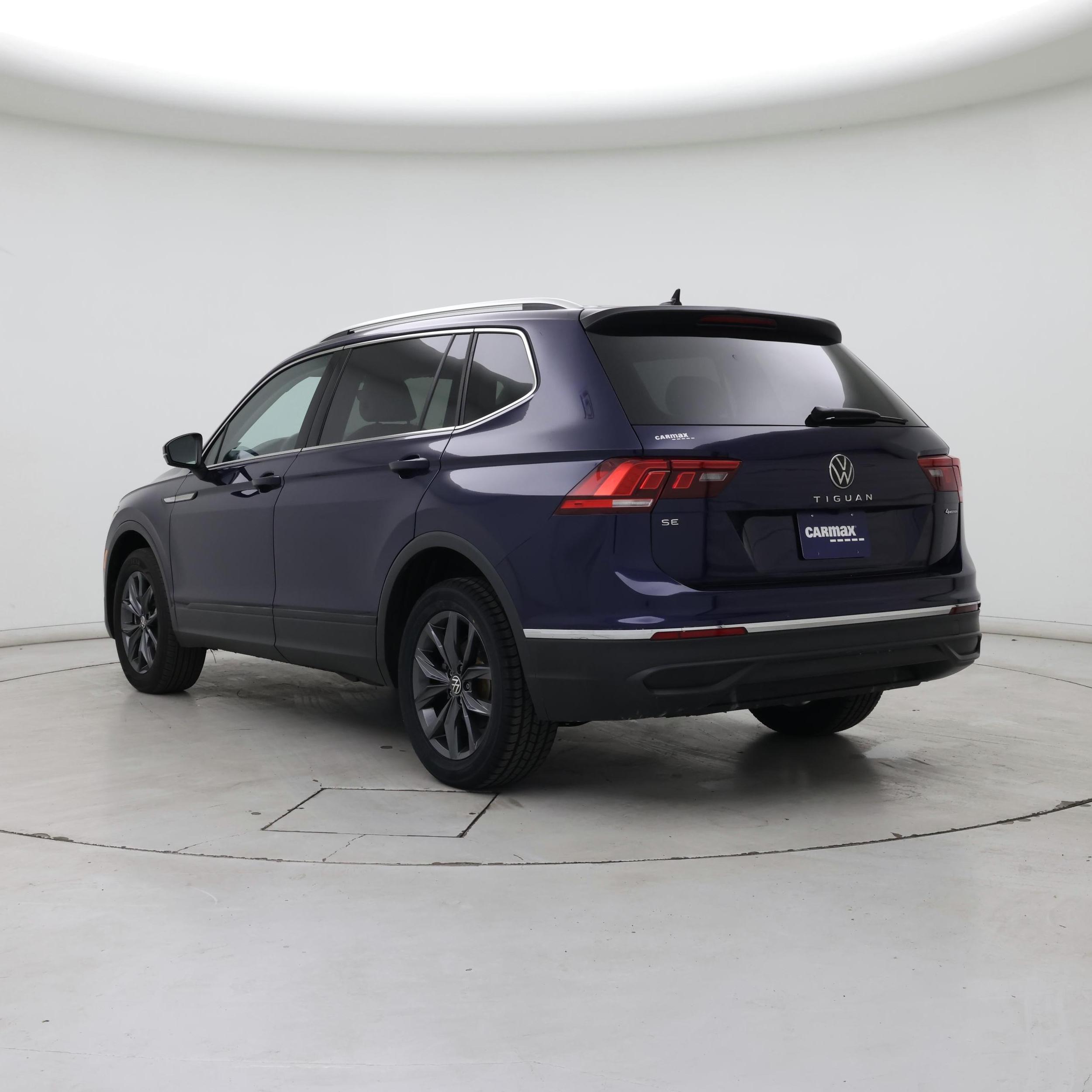 Thumbnail: 2022 Volkswagen Tiguan - 2