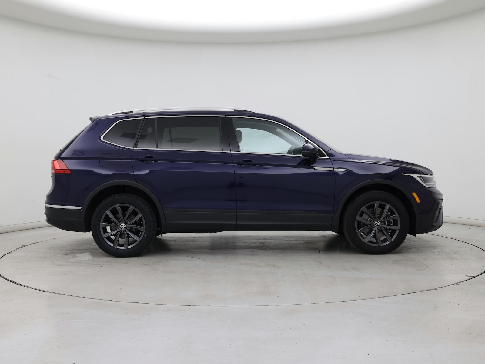 2022 Volkswagen Tiguan SE - Photo 8
