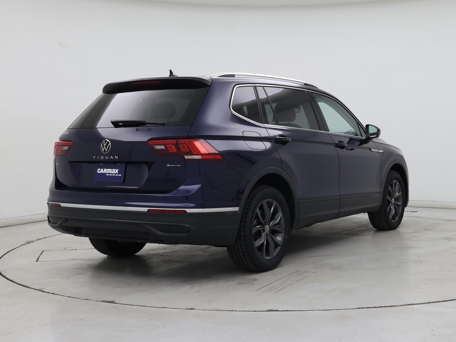 2022 Volkswagen Tiguan SE - Photo 9