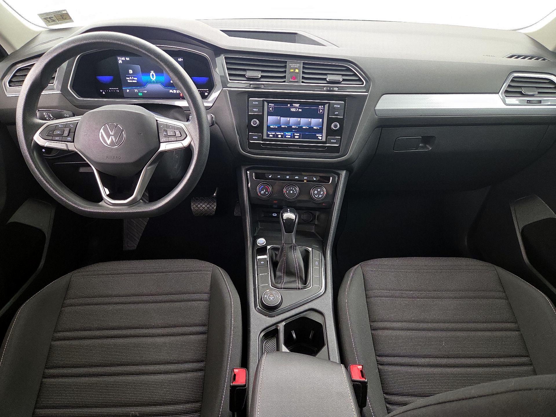 Thumbnail: 2022 Volkswagen Tiguan - 9