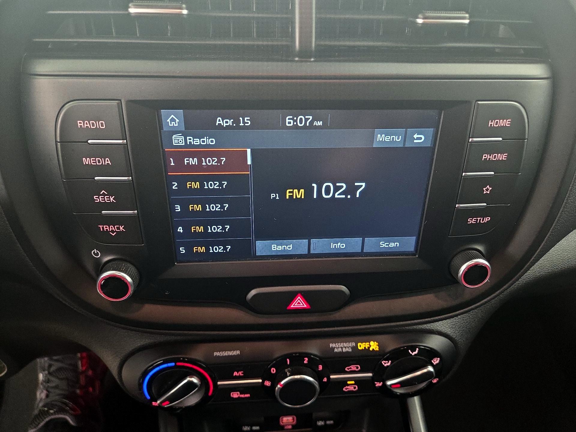 Thumbnail: 2020 Kia Soul - 15