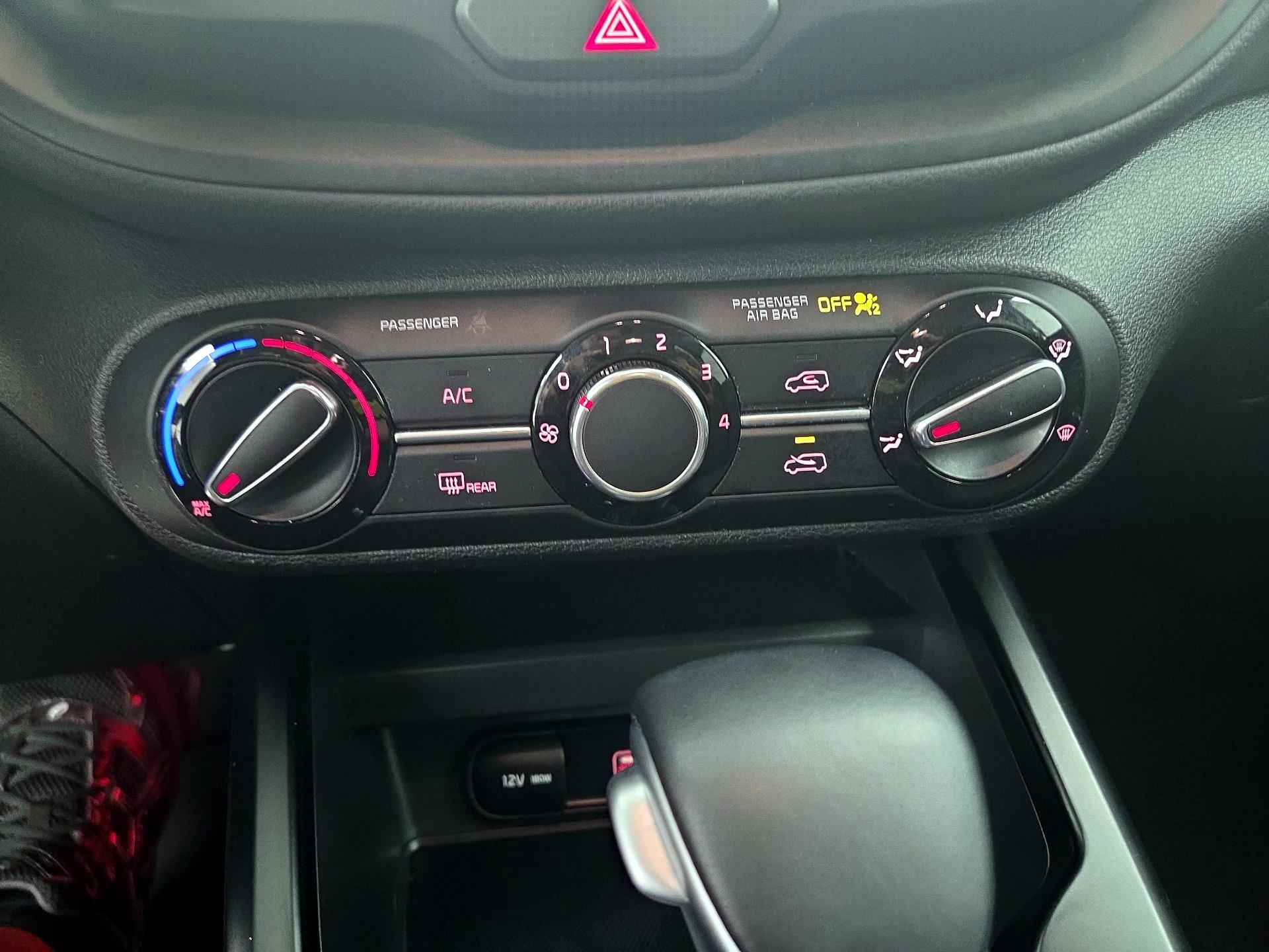 Thumbnail: 2020 Kia Soul - 16