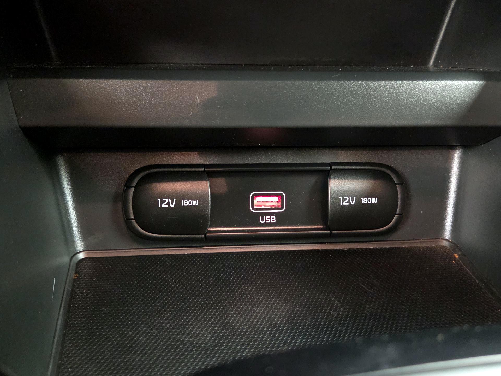 Thumbnail: 2020 Kia Soul - 18