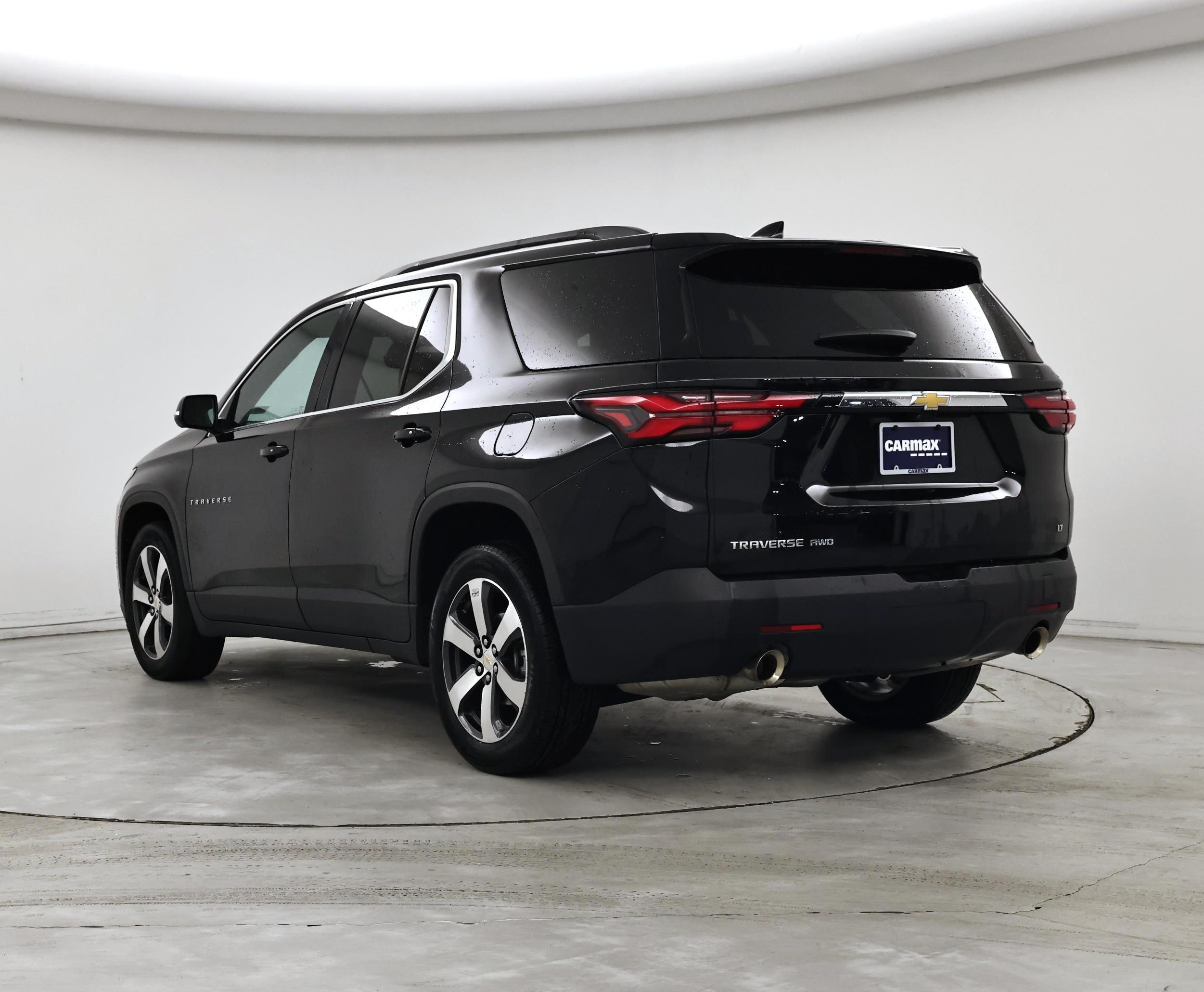 Thumbnail: 2023 Chevrolet Traverse - 2