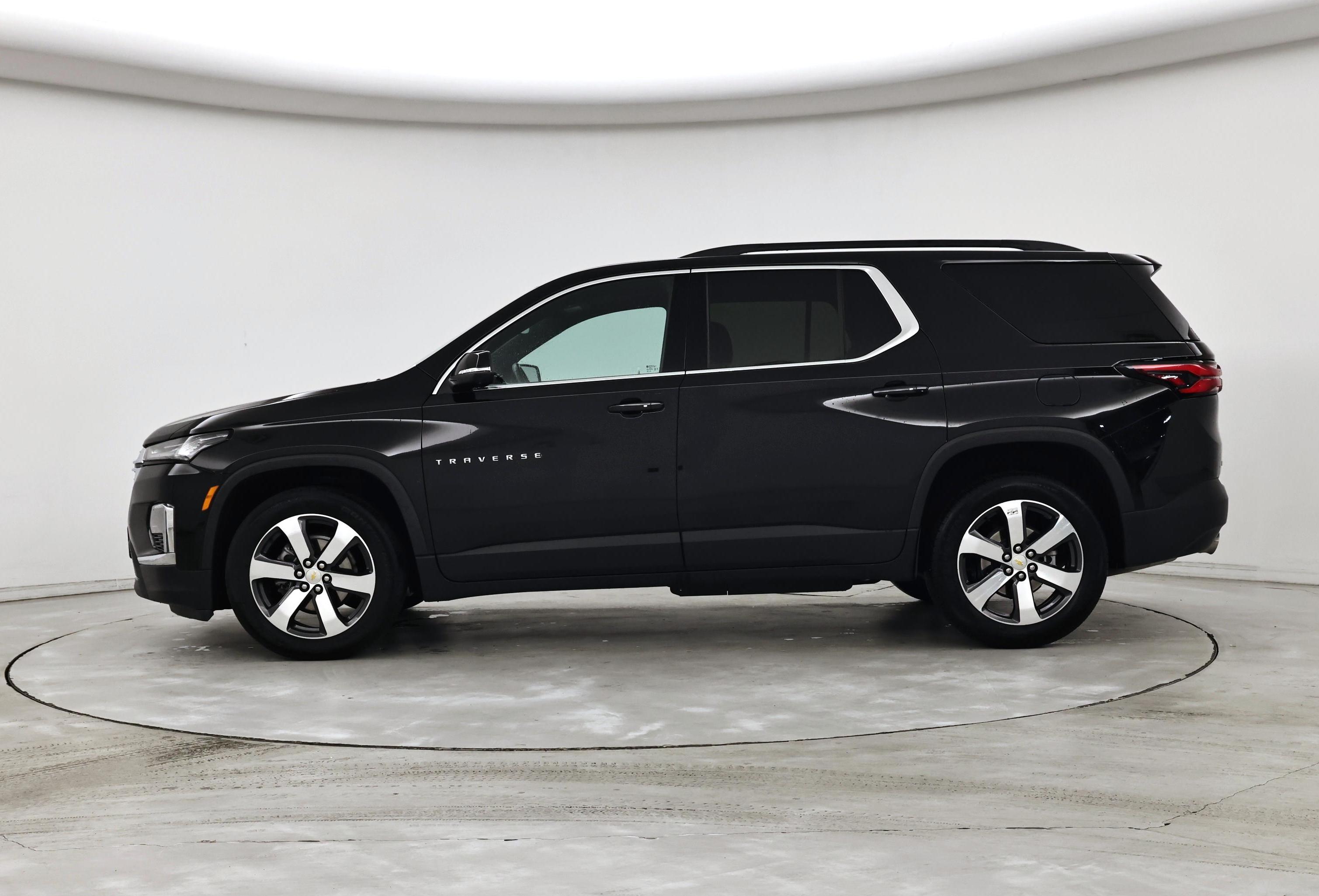 Thumbnail: 2023 Chevrolet Traverse - 3