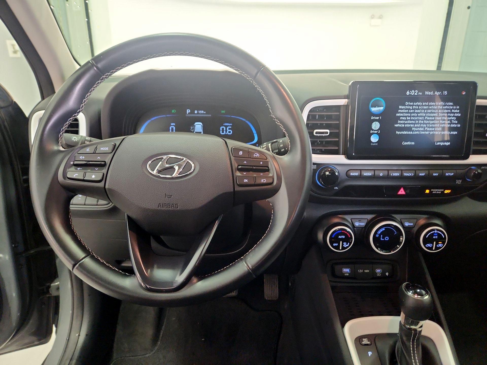 Thumbnail: 2023 Hyundai Venue - 9