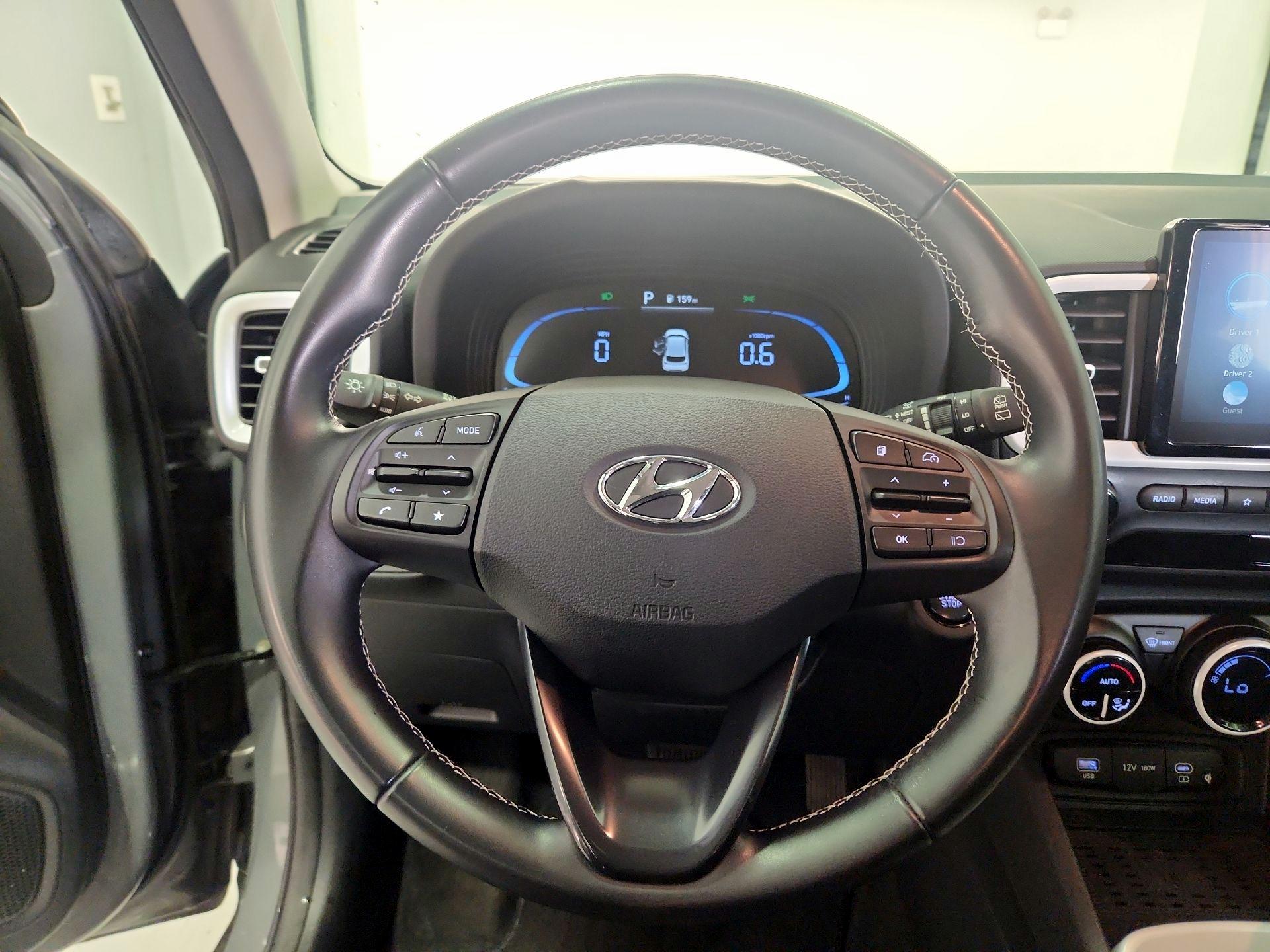 Thumbnail: 2023 Hyundai Venue - 10