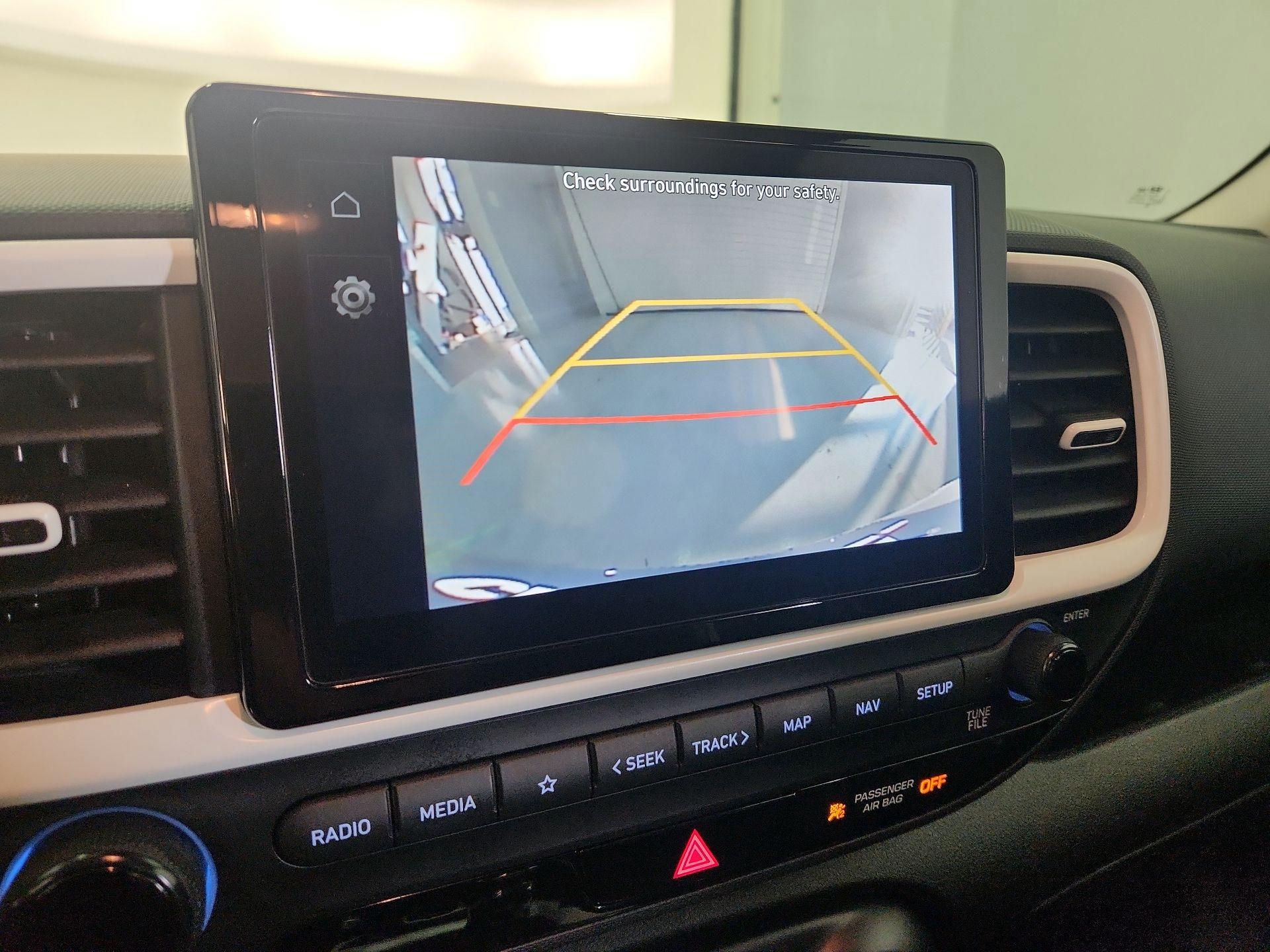 Thumbnail: 2023 Hyundai Venue - 14