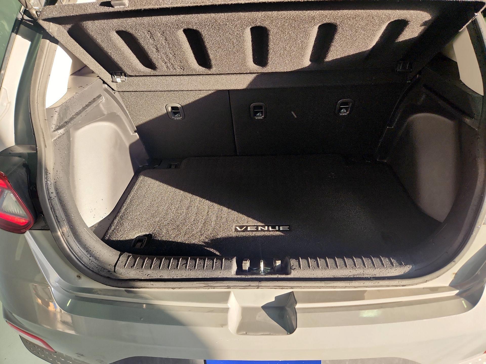 Thumbnail: 2023 Hyundai Venue - 20