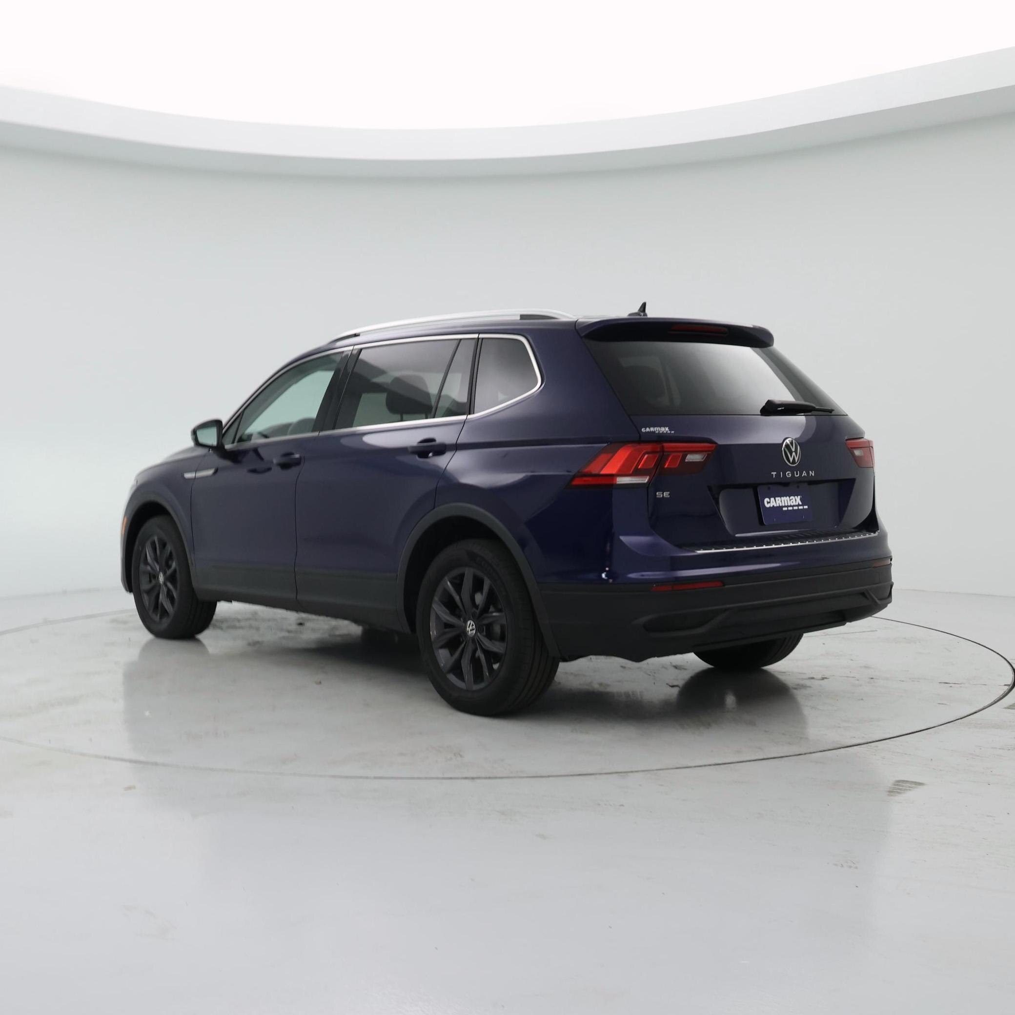 Thumbnail: 2022 Volkswagen Tiguan - 2