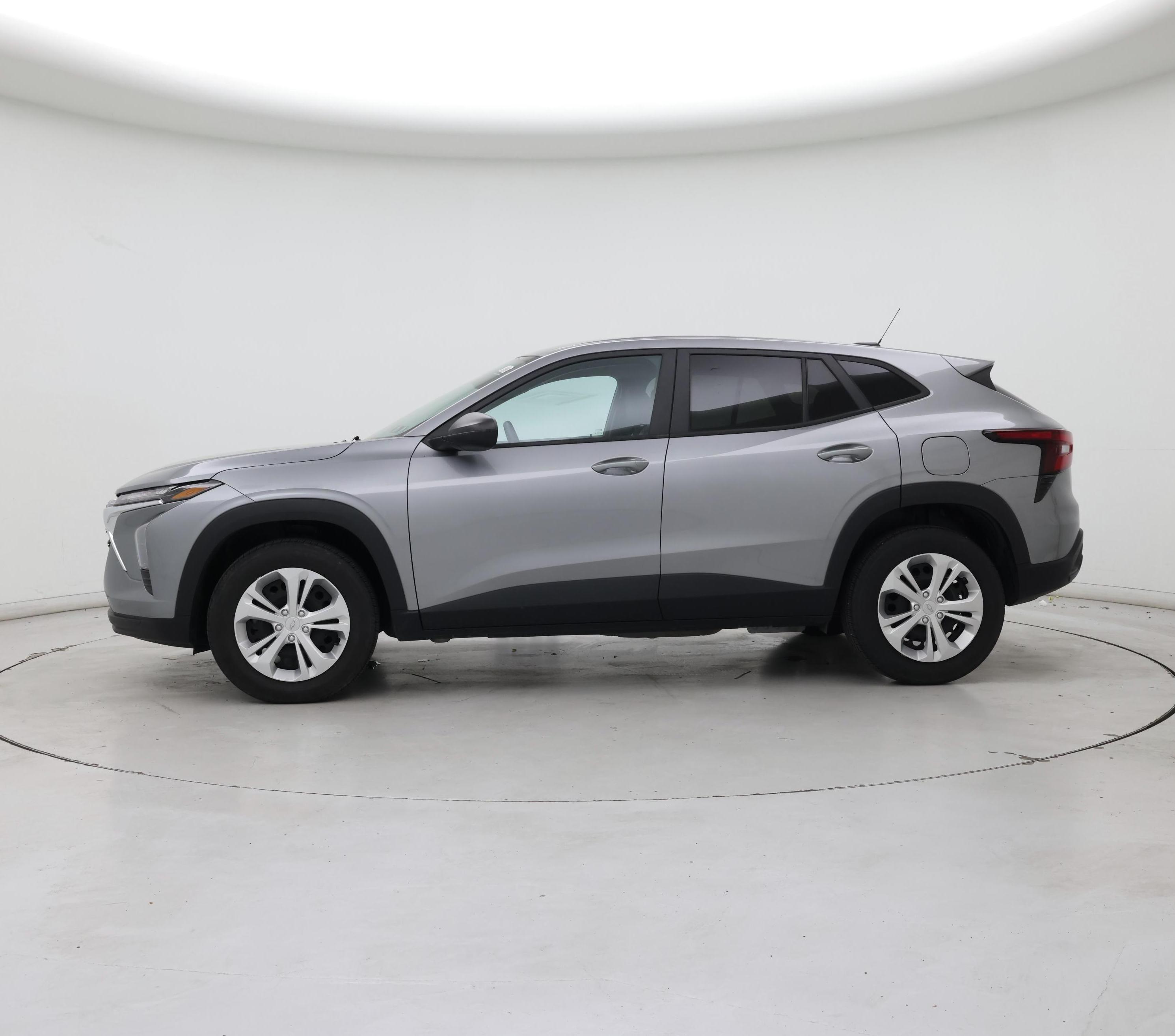 Thumbnail: 2024 Chevrolet Trax - 3