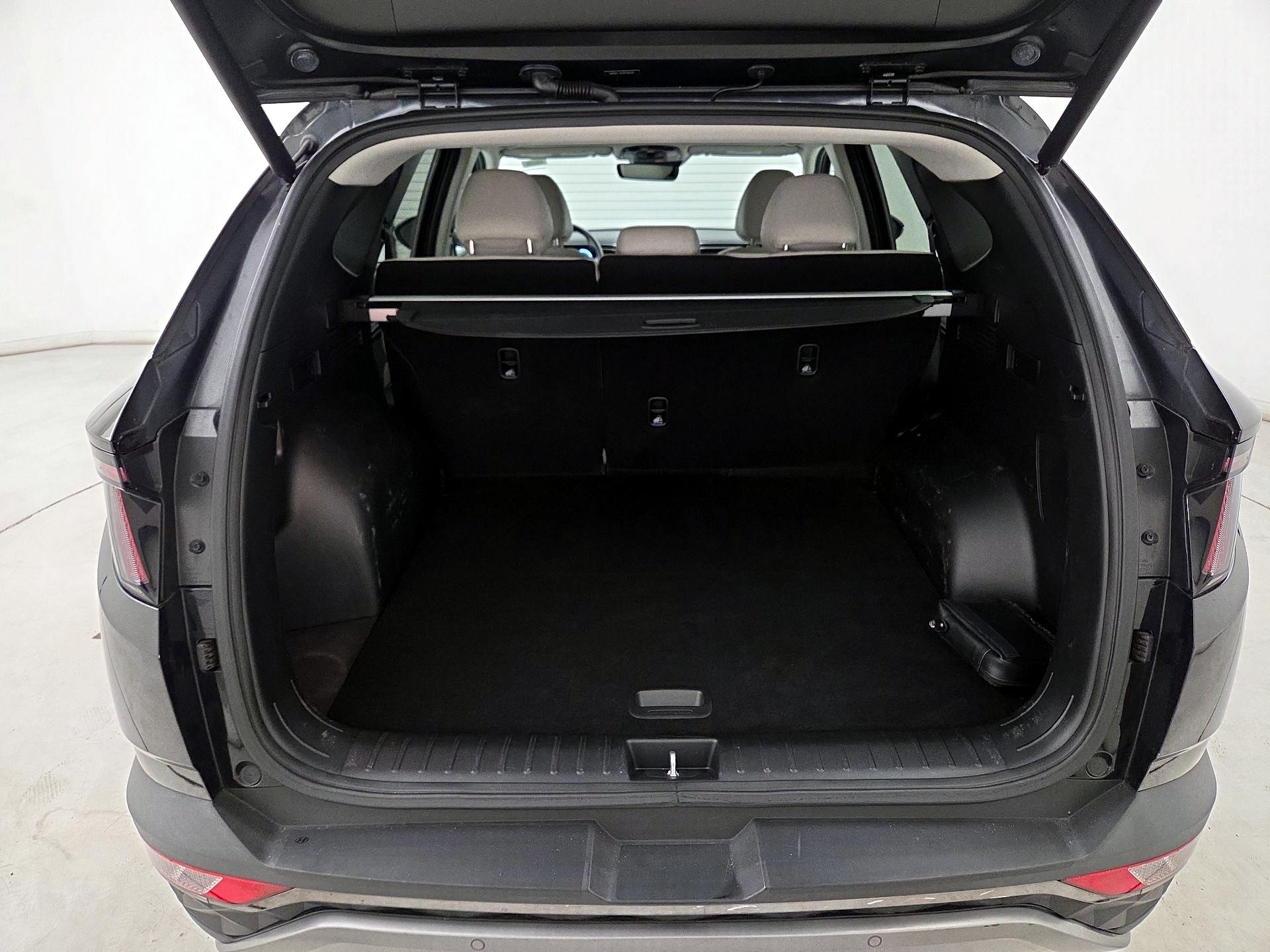 Thumbnail: 2023 Hyundai Tucson - 19