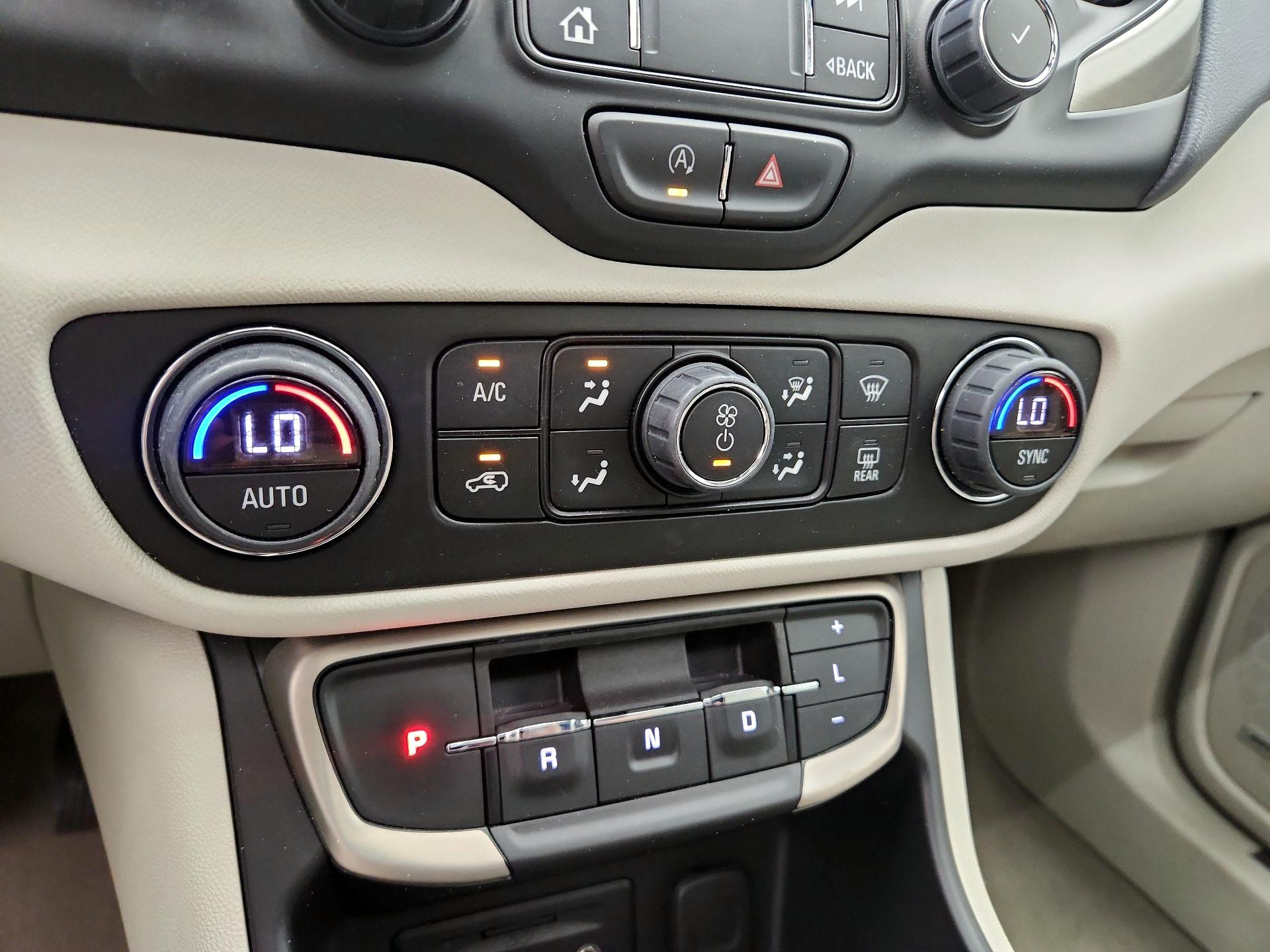 Thumbnail: 2022 GMC Terrain - 16