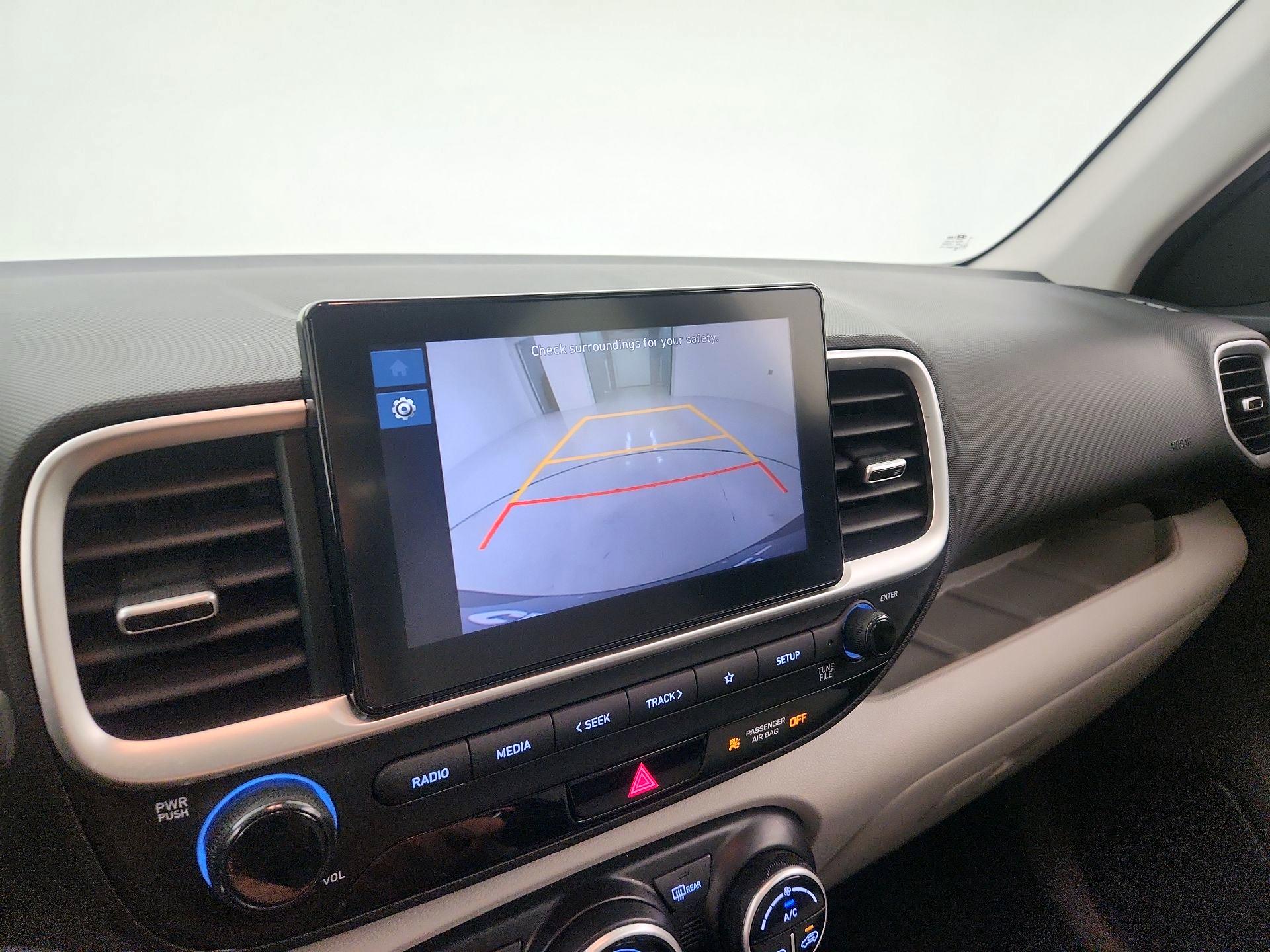 Thumbnail: 2023 Hyundai Venue - 14