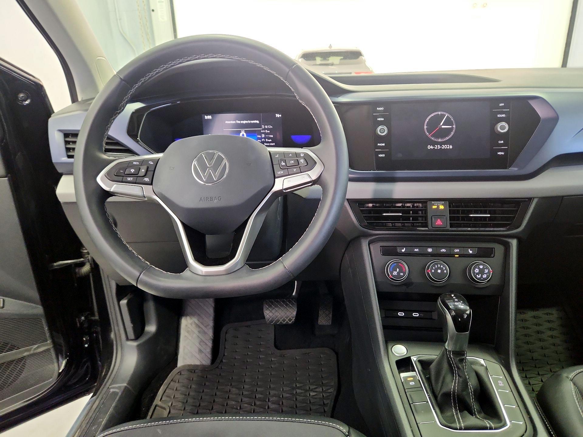 Thumbnail: 2022 Volkswagen Taos - 9