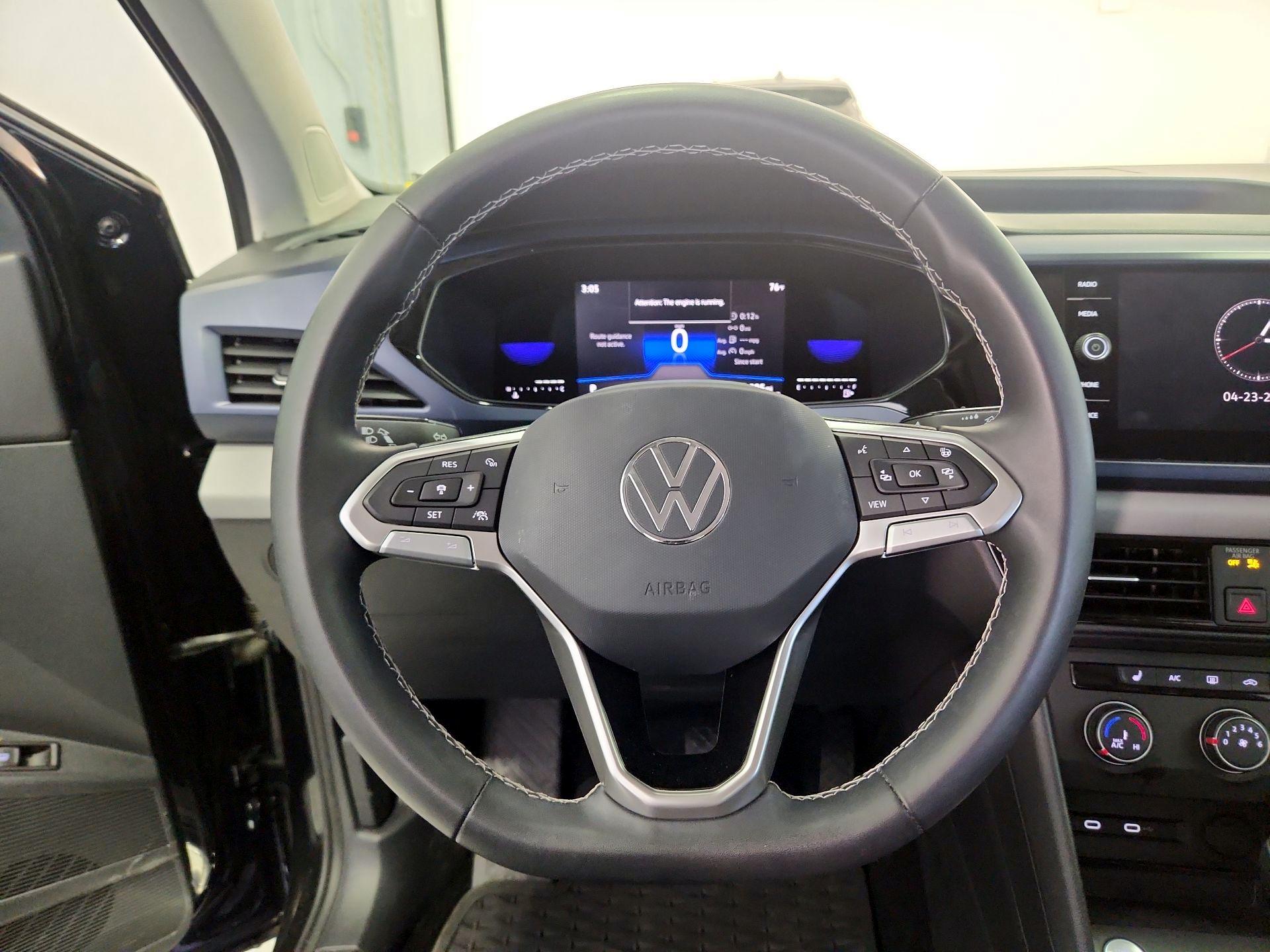 Thumbnail: 2022 Volkswagen Taos - 10