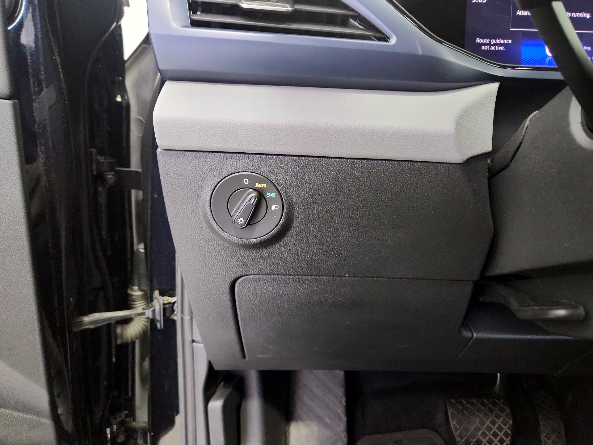 Thumbnail: 2022 Volkswagen Taos - 13