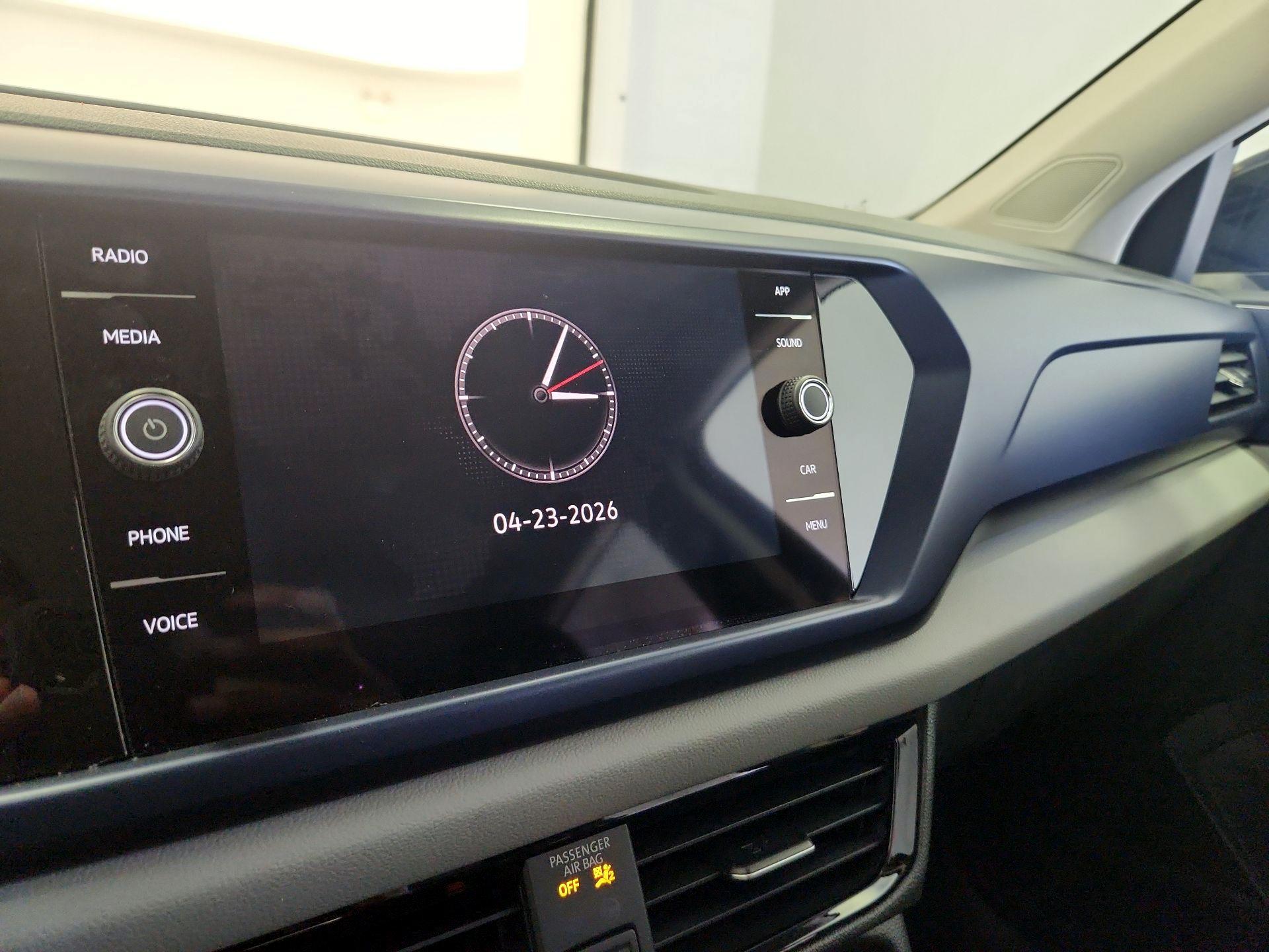 Thumbnail: 2022 Volkswagen Taos - 15