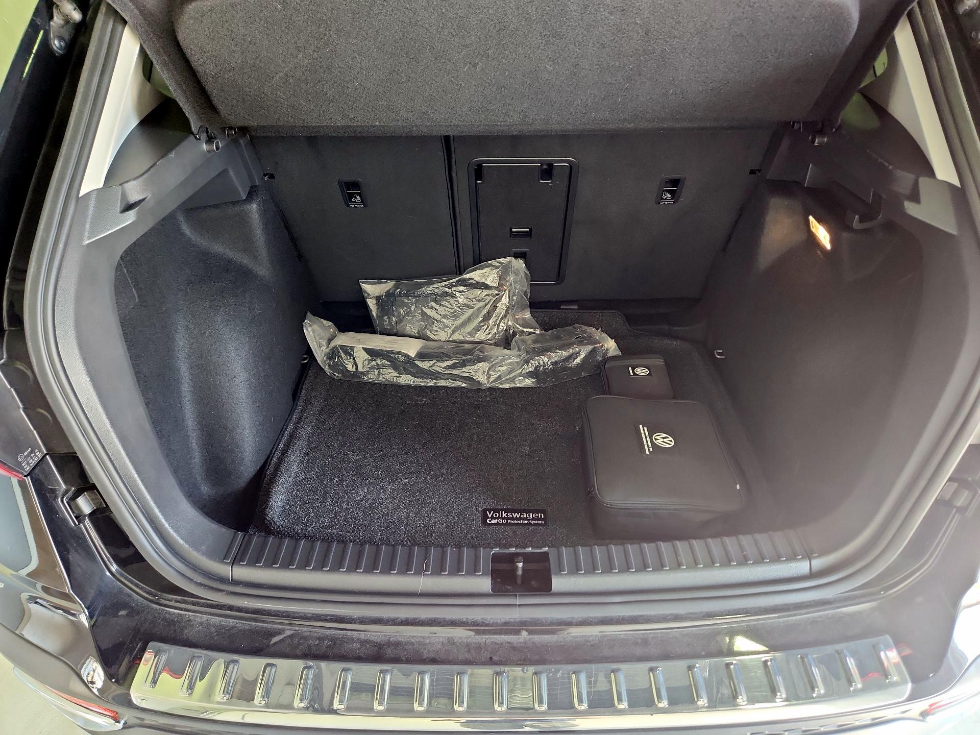 Thumbnail: 2022 Volkswagen Taos - 20