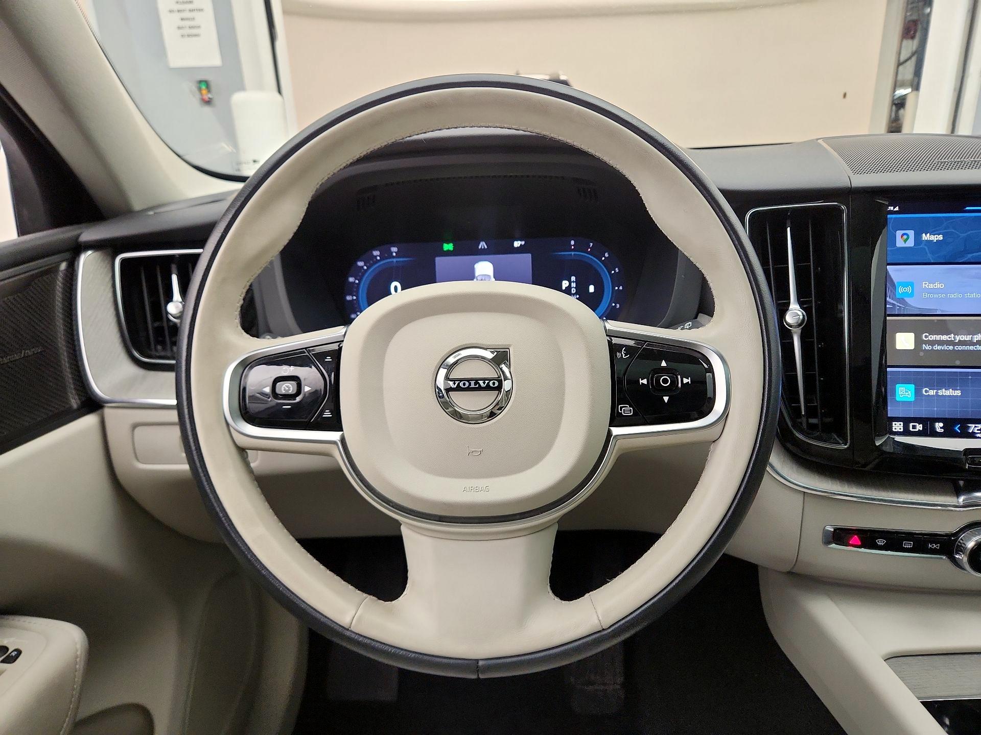 Thumbnail: 2023 Volvo XC60 - 10