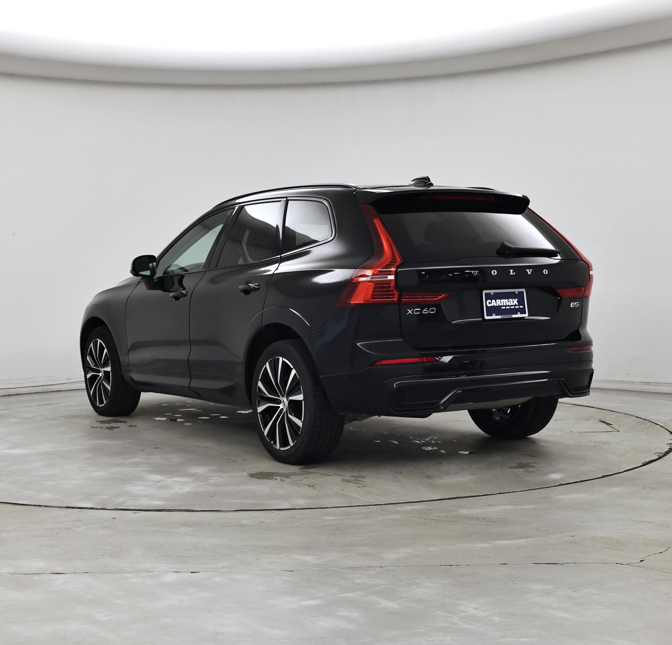 Thumbnail: 2023 Volvo XC60 - 2