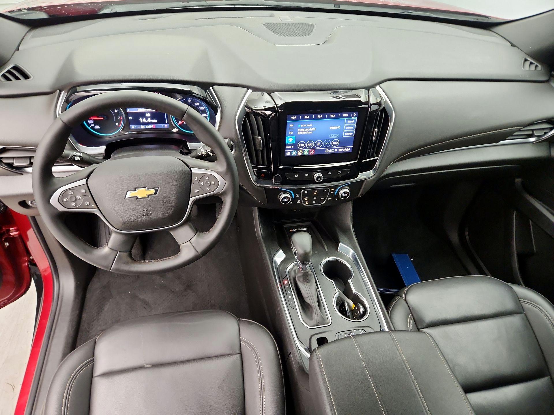 Thumbnail: 2023 Chevrolet Traverse - 9