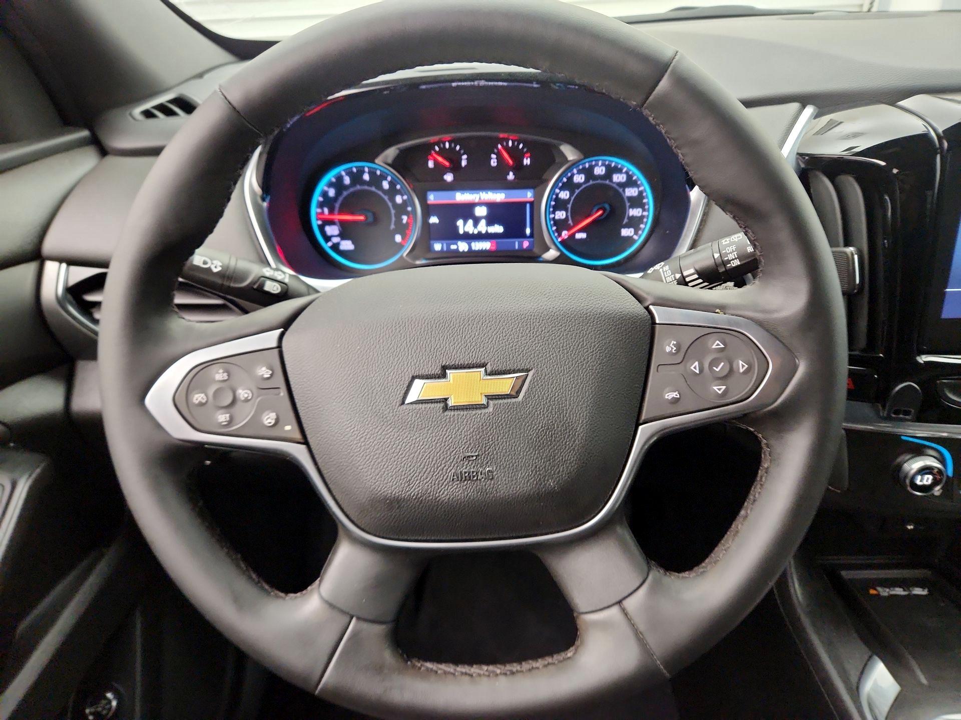 Thumbnail: 2023 Chevrolet Traverse - 10