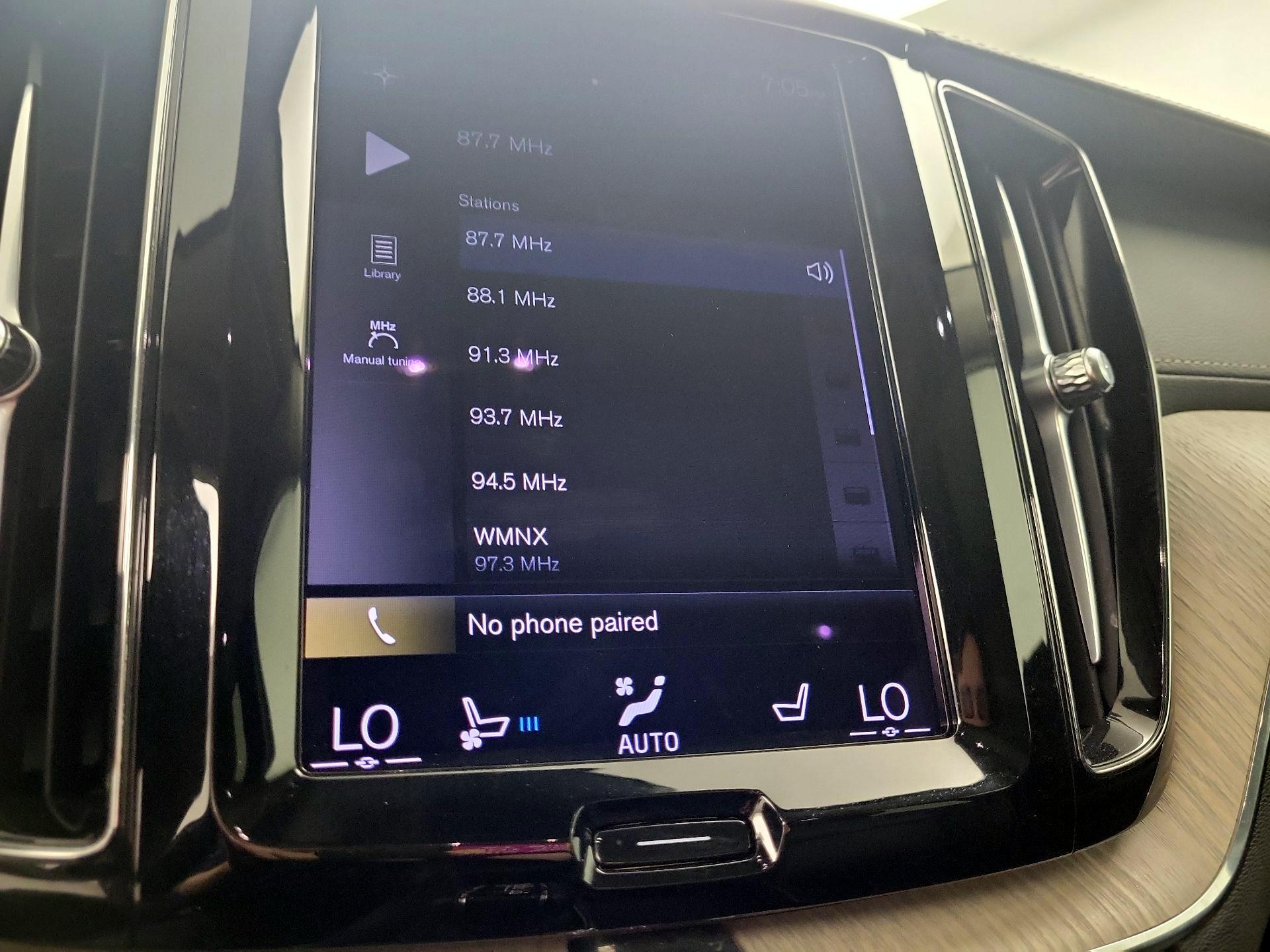 Thumbnail: 2021 Volvo XC60 - 16
