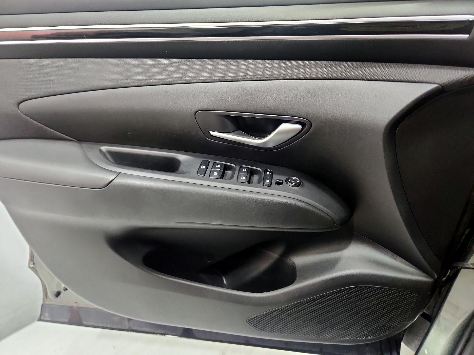 Thumbnail: 2023 Hyundai Tucson - 12