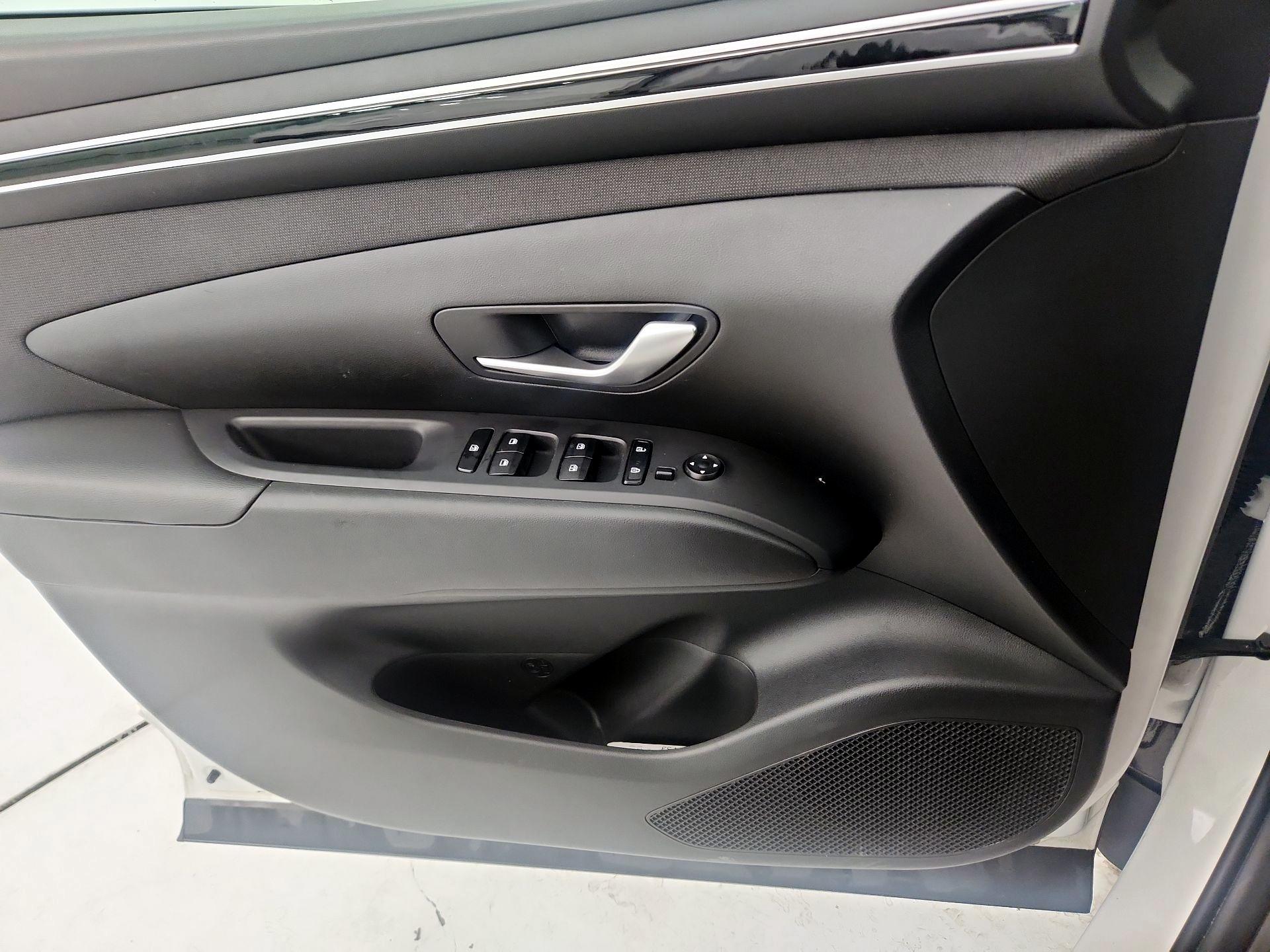 Thumbnail: 2023 Hyundai Tucson - 12