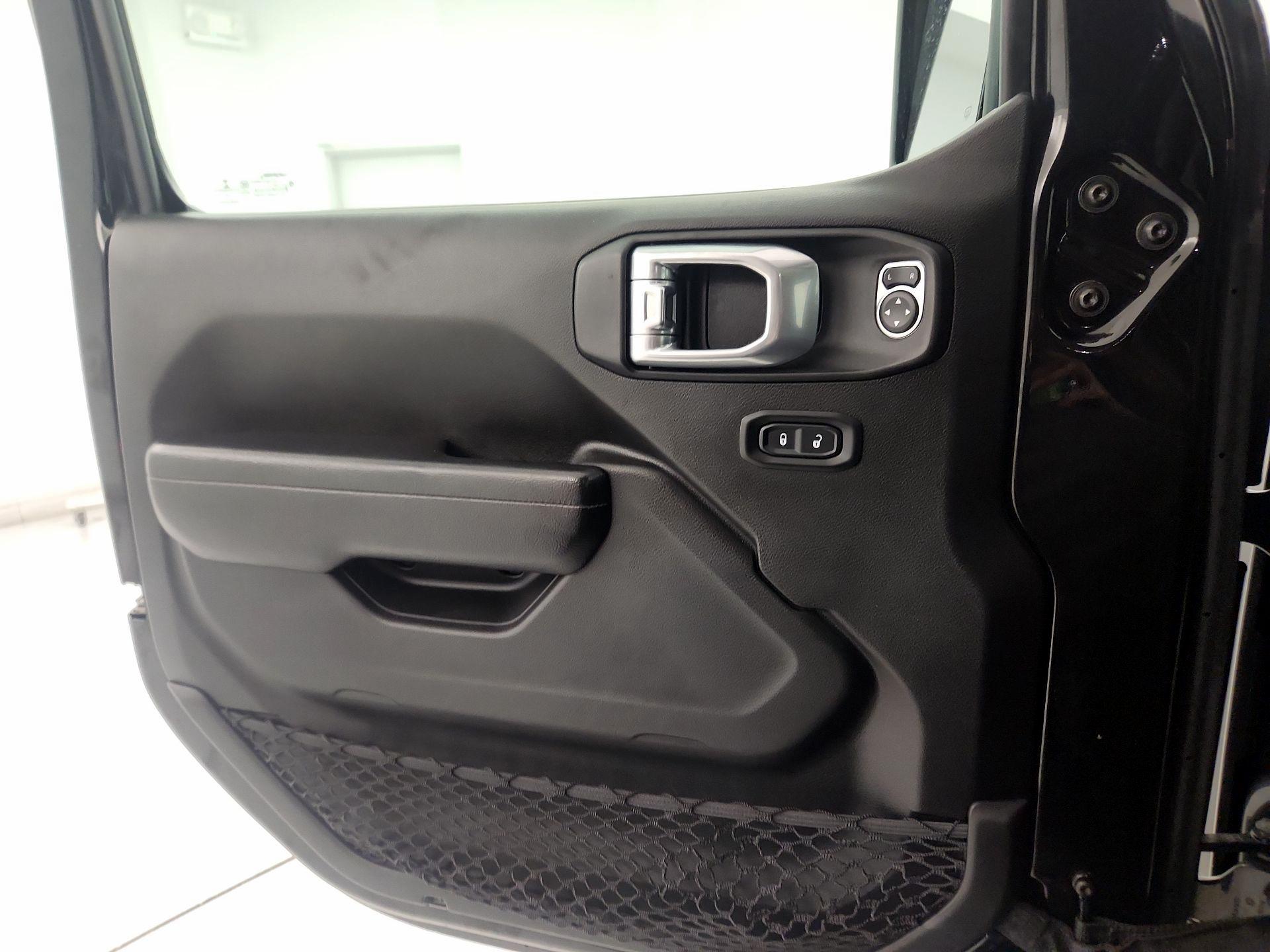 Thumbnail: 2021 Jeep Wrangler - 12